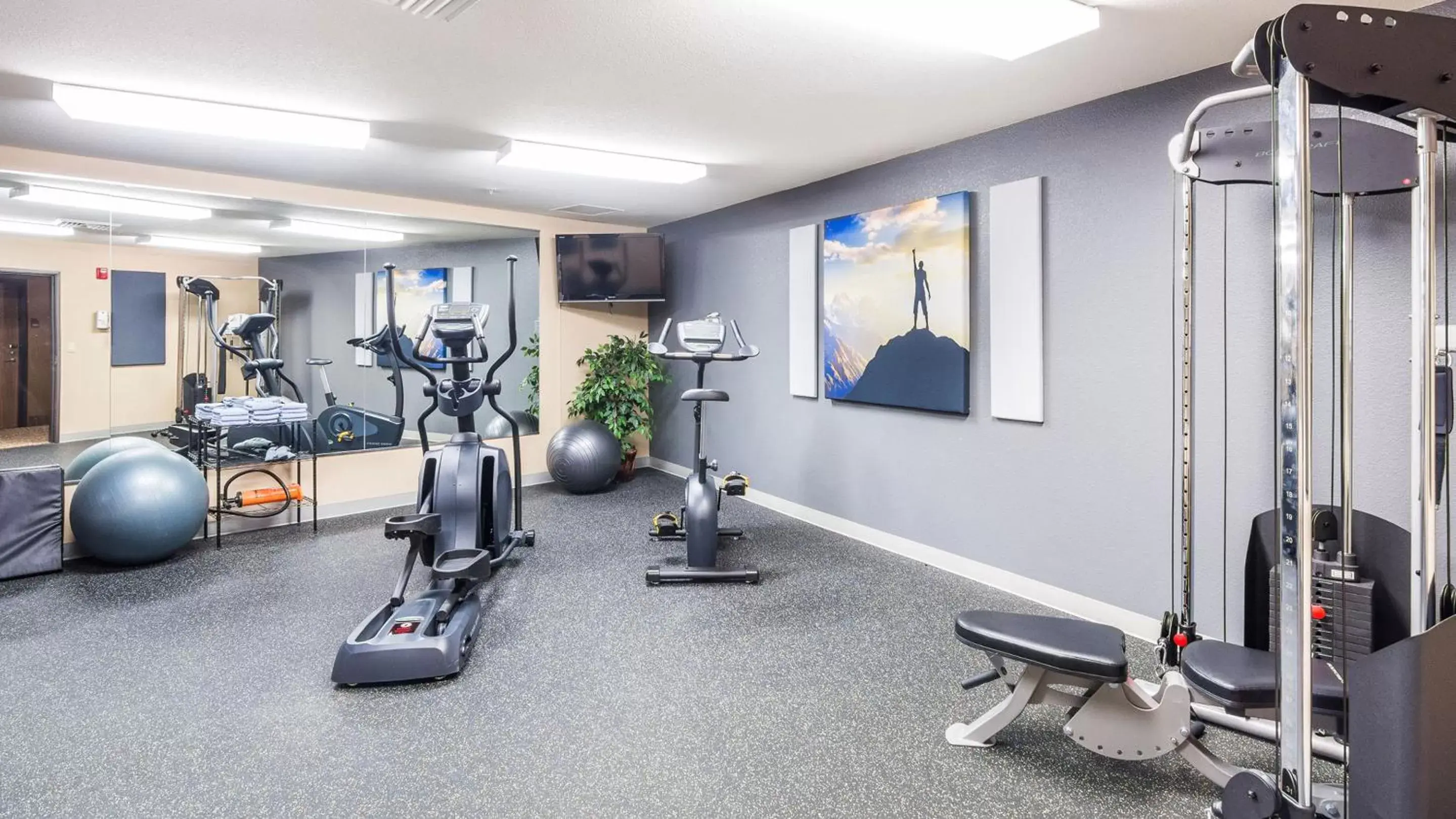 Fitness centre/facilities, Fitness Center/Facilities in Magnuson Grand Pikes Peak