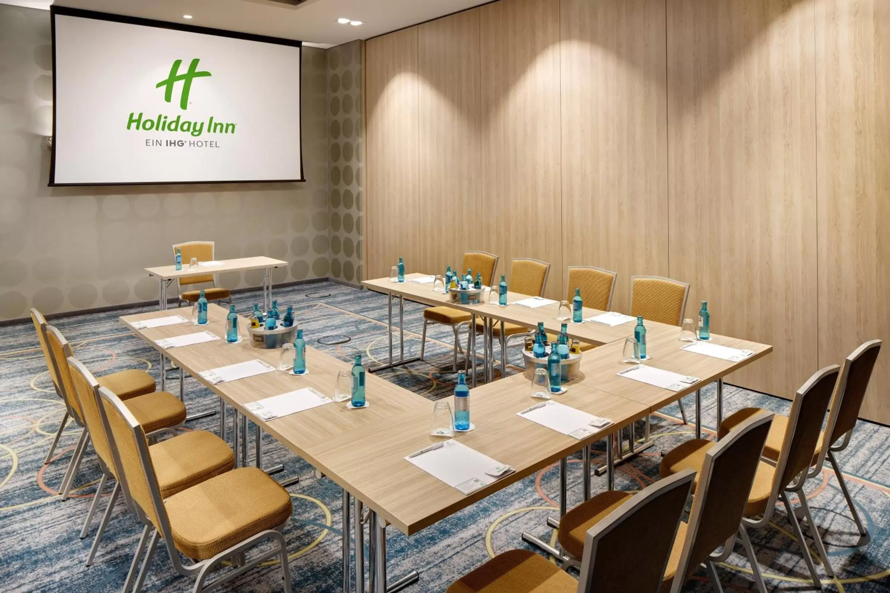 Meeting/conference room in Holiday Inn Düsseldorf City – Toulouser Allee, an IHG Hotel