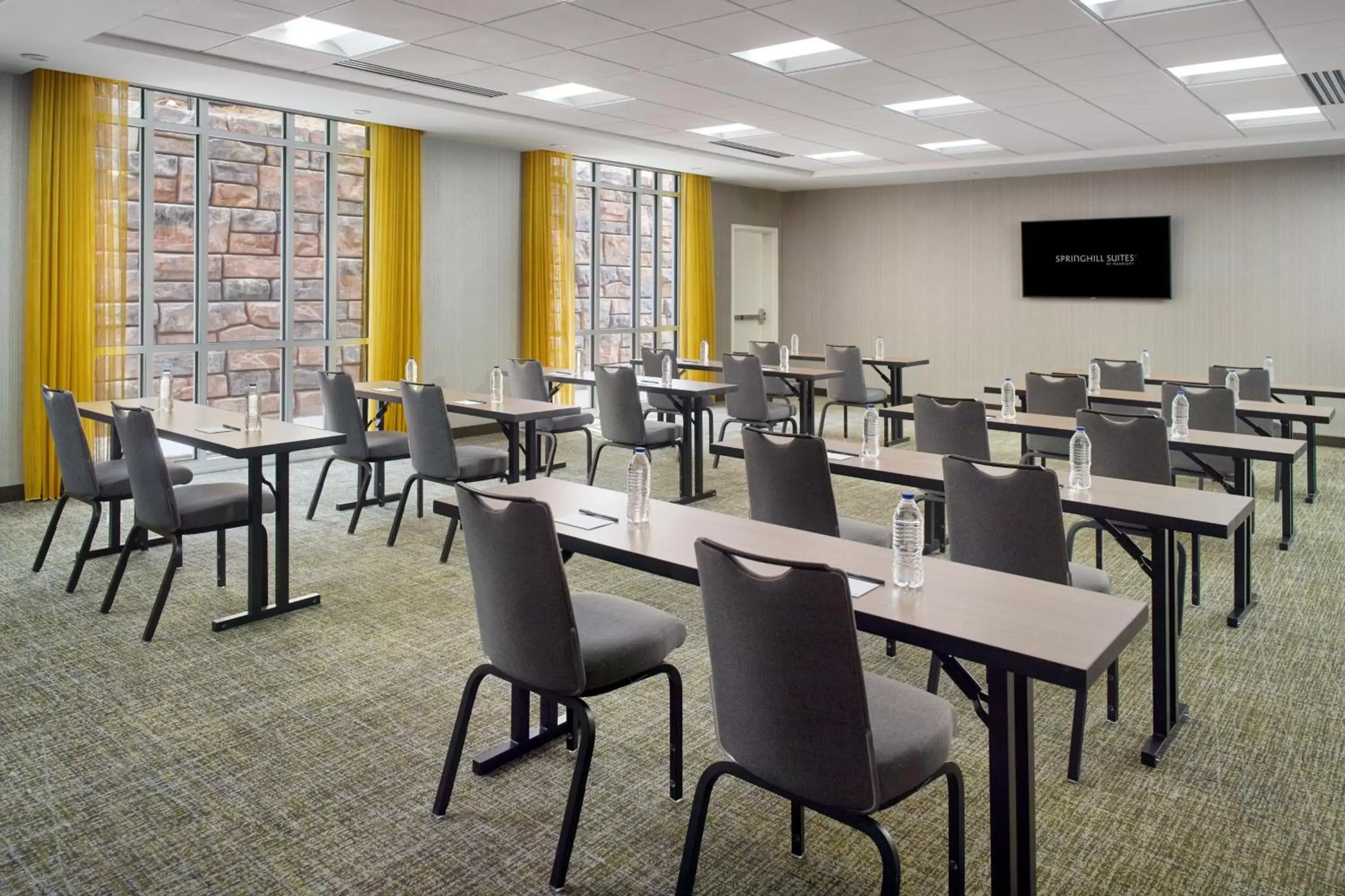 Meeting/conference room in SpringHill Suites by Marriott Atlanta Northwest
