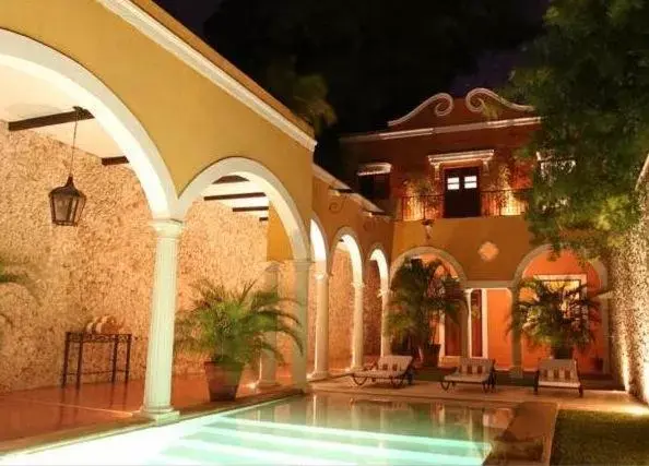 Night, Swimming Pool in Hotel Hacienda Mérida VIP