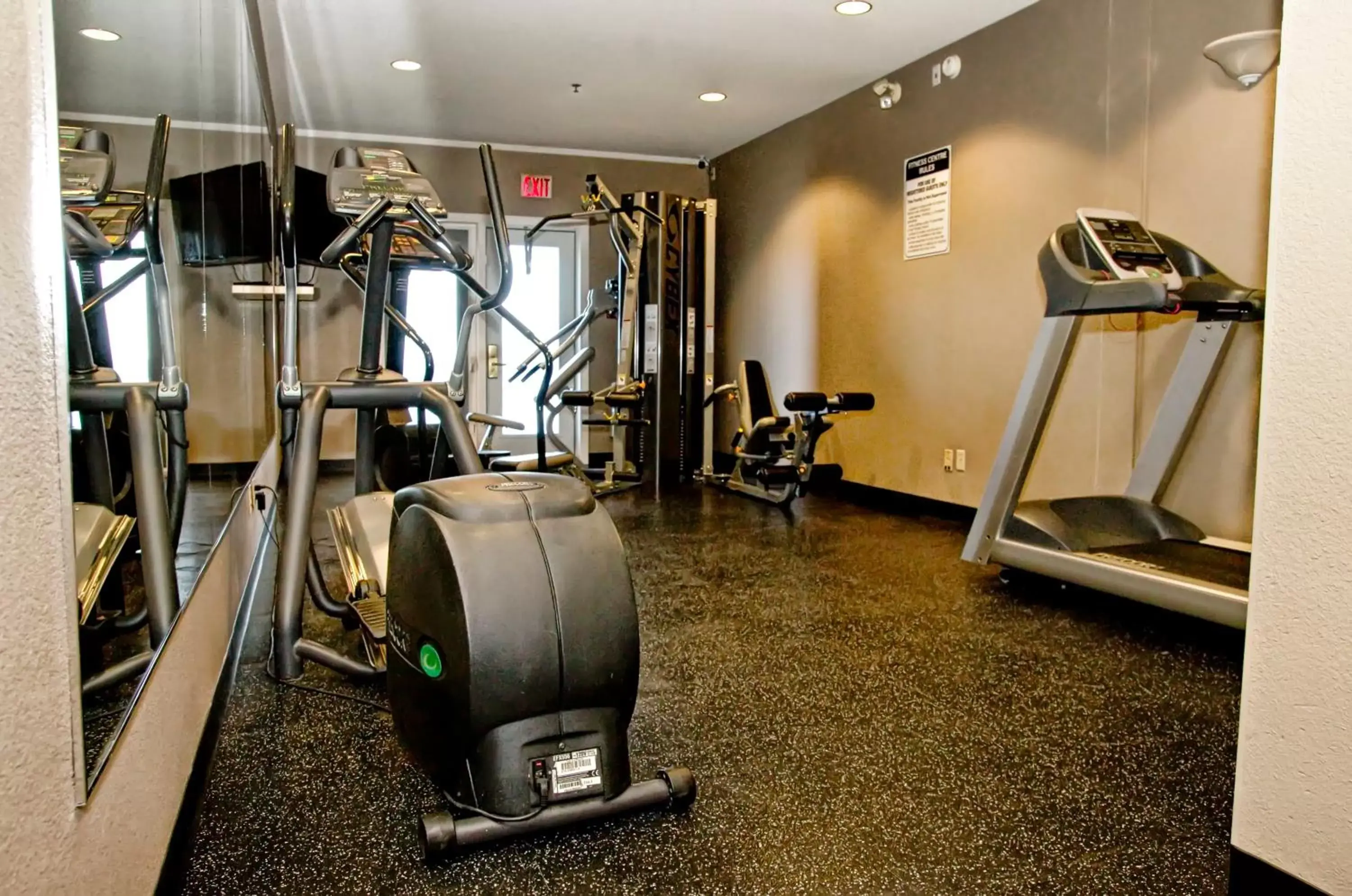 Day, Fitness Center/Facilities in Lakeview Inns & Suites - Brandon