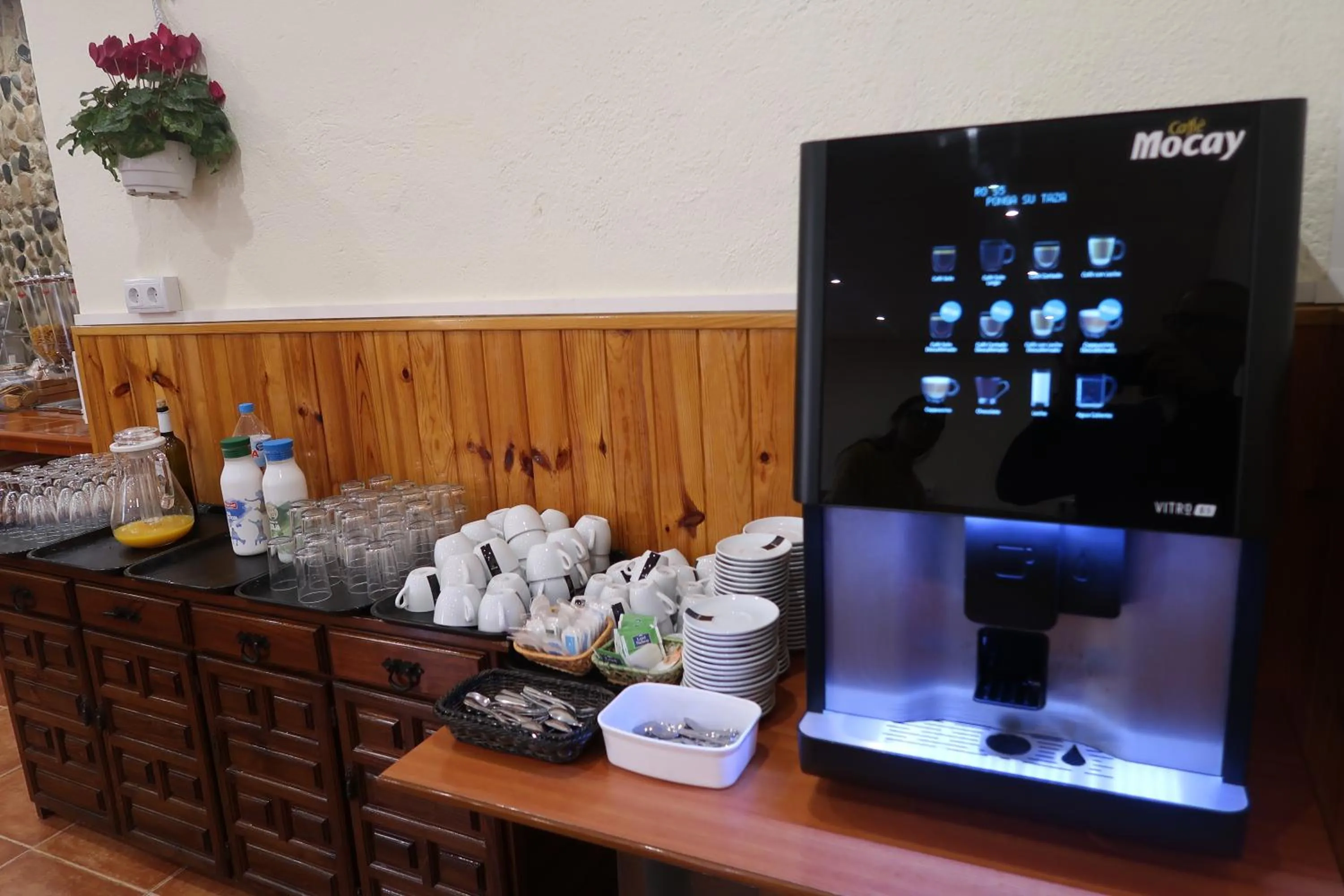 Area and facilities in El Camí Hotel