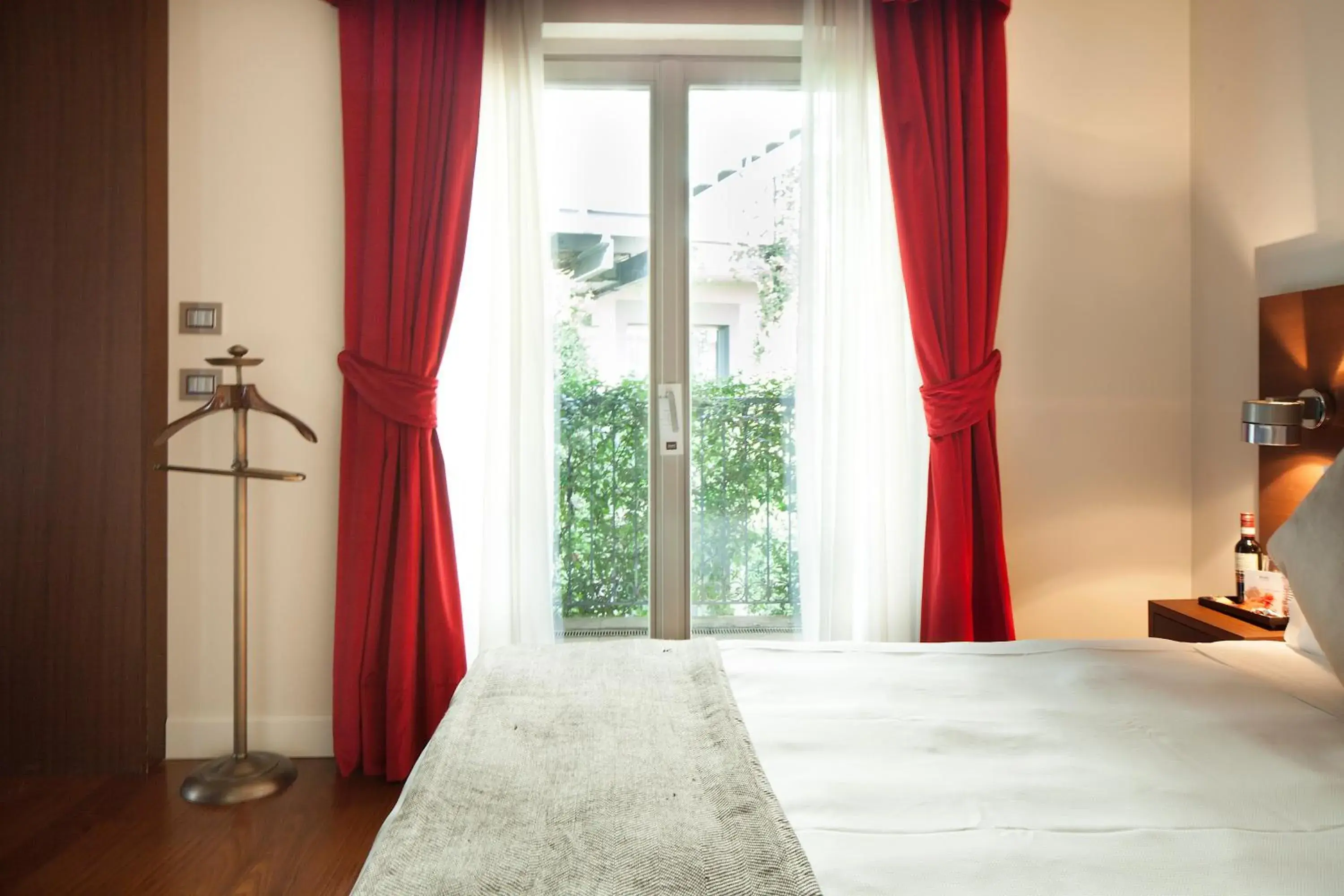 Bedroom, Bed in Hotel Milano Scala