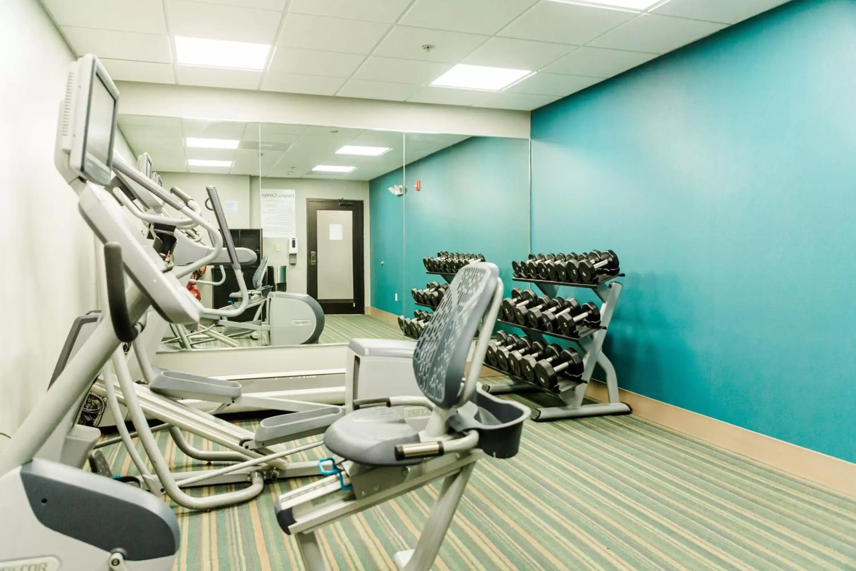 Fitness centre/facilities in Holiday Inn Express - Andalusia by IHG Fitness centre/facilities in Holiday Inn Express - Andalusia by IHG