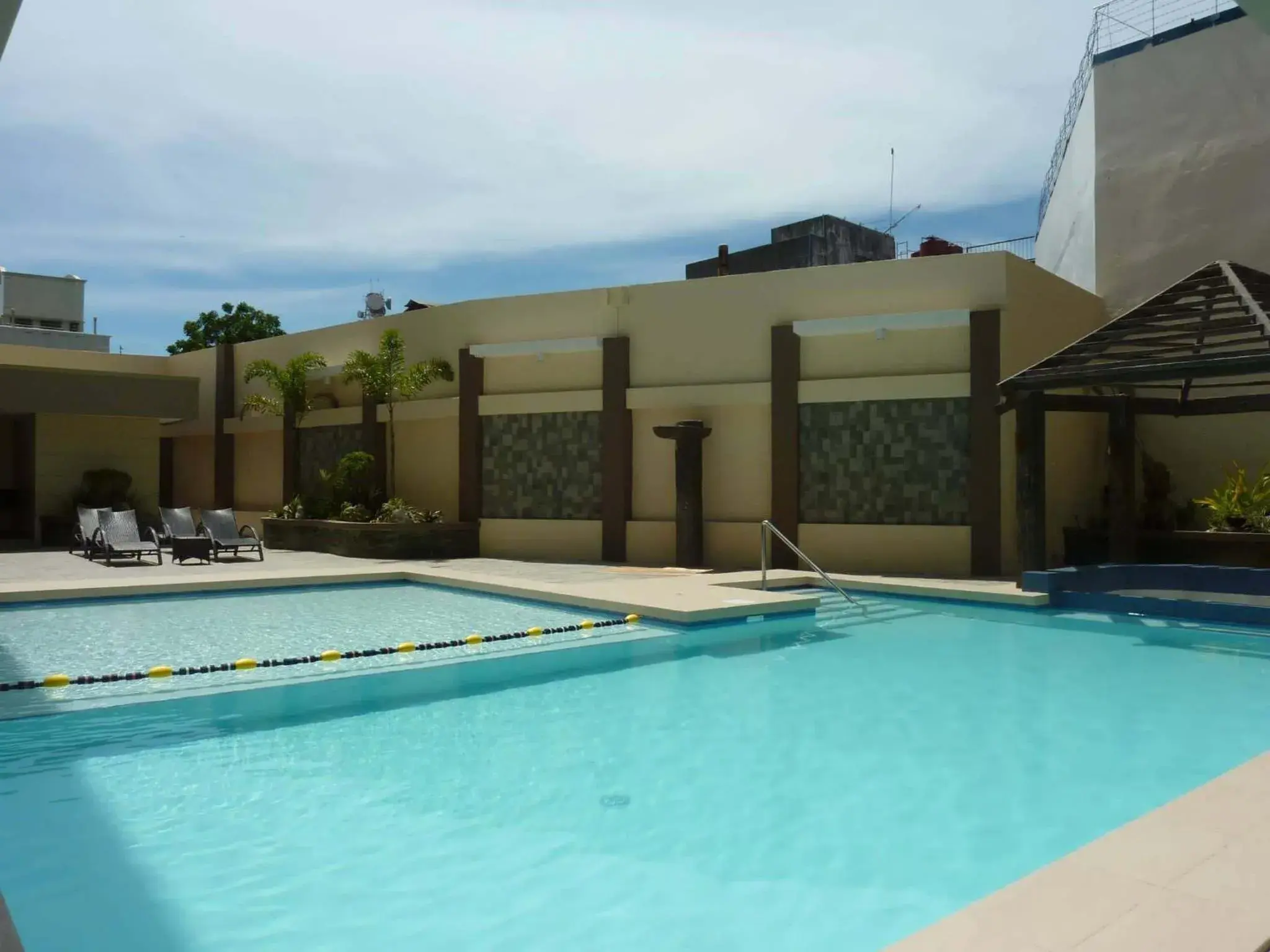 Day, Swimming Pool in Circle Inn - Iloilo City Center