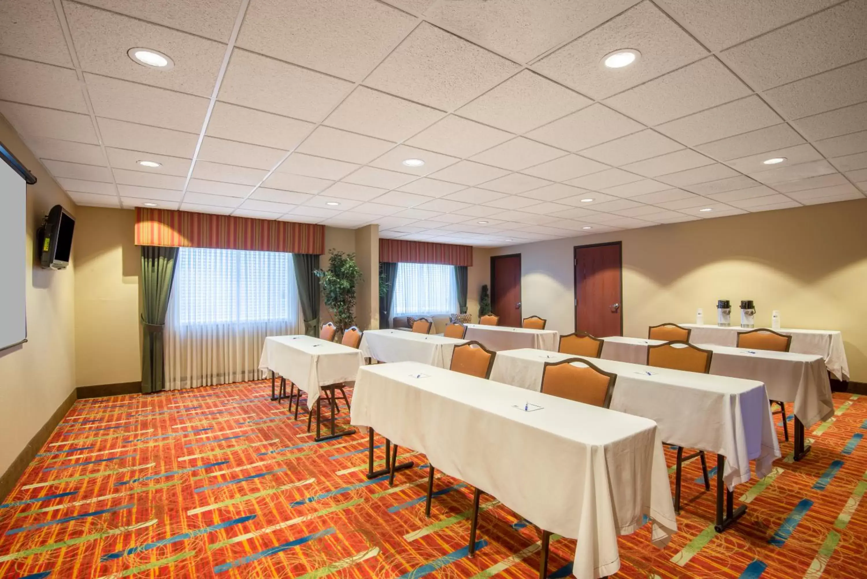Meeting/conference room in Holiday Inn Express Enid-Highway 412, an IHG Hotel