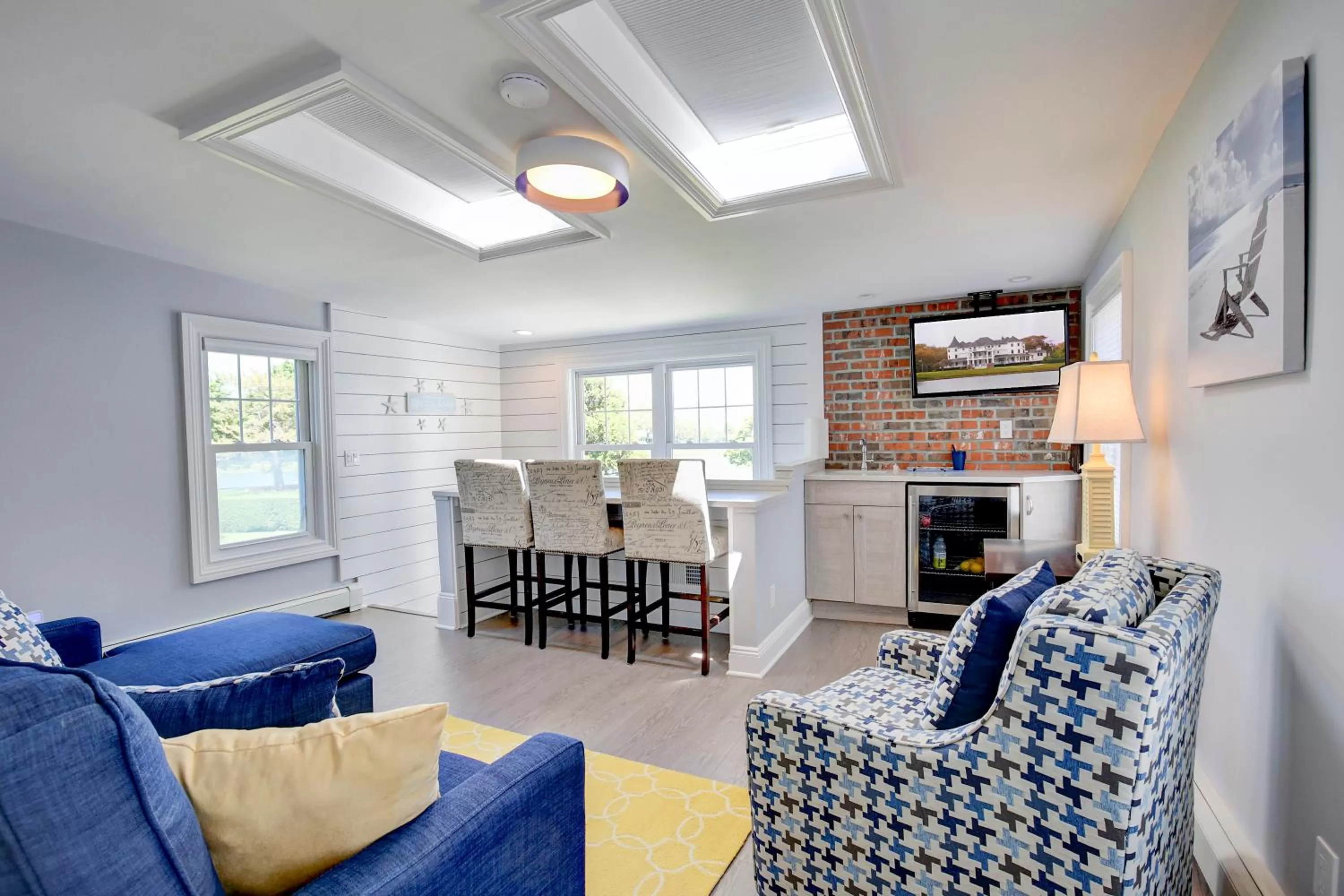 Suite with Lake View in The Hewitt Wellington Hotel