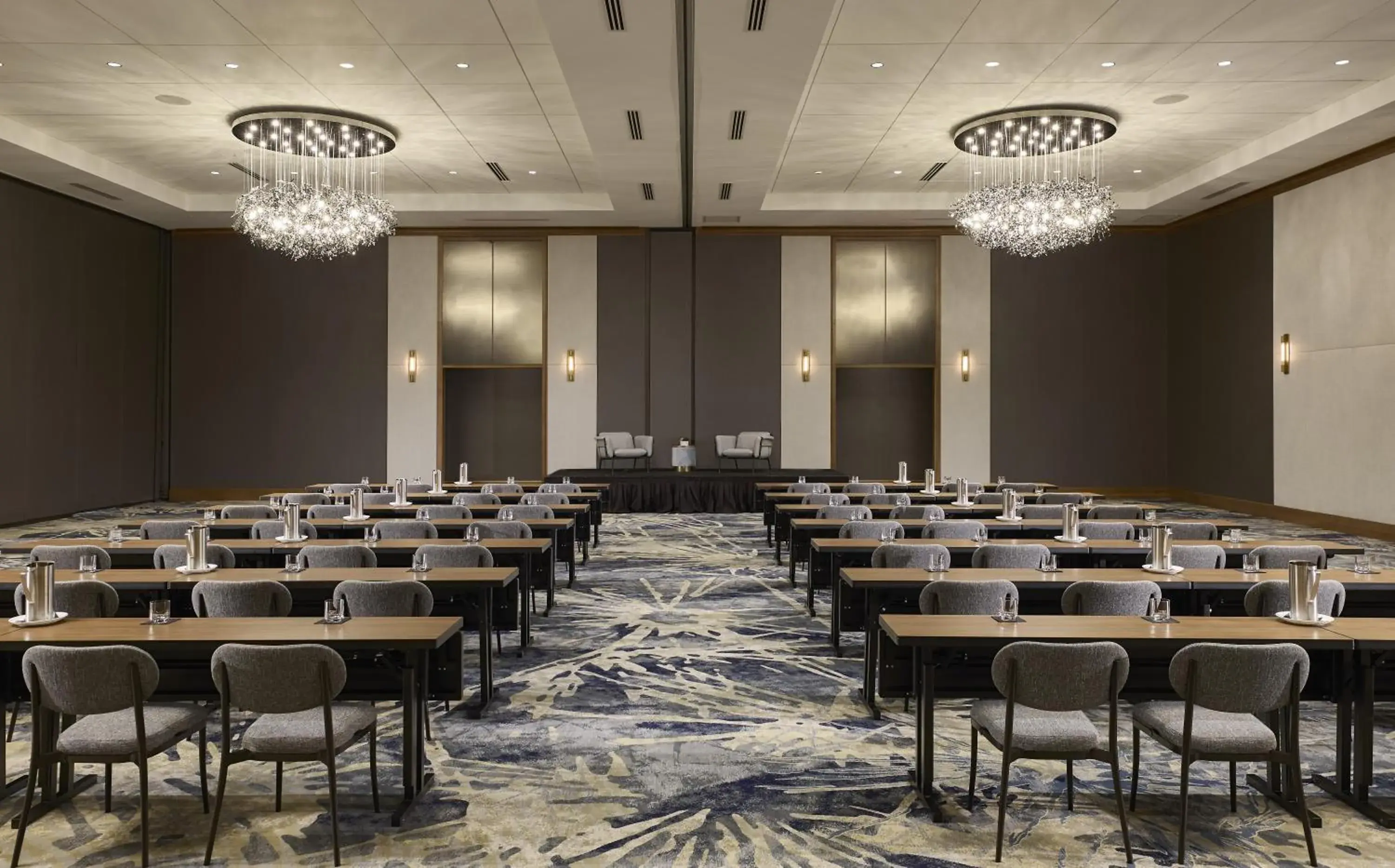 Meeting/conference room in The Westin Raleigh-Durham Airport