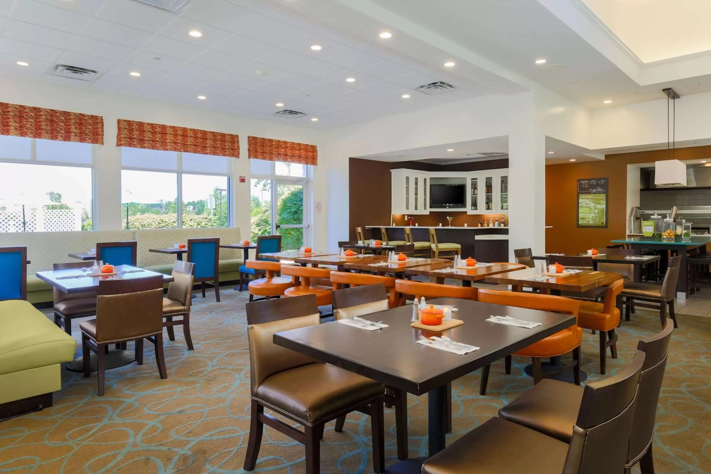 Lounge or bar in Hilton Garden Inn Nanuet
