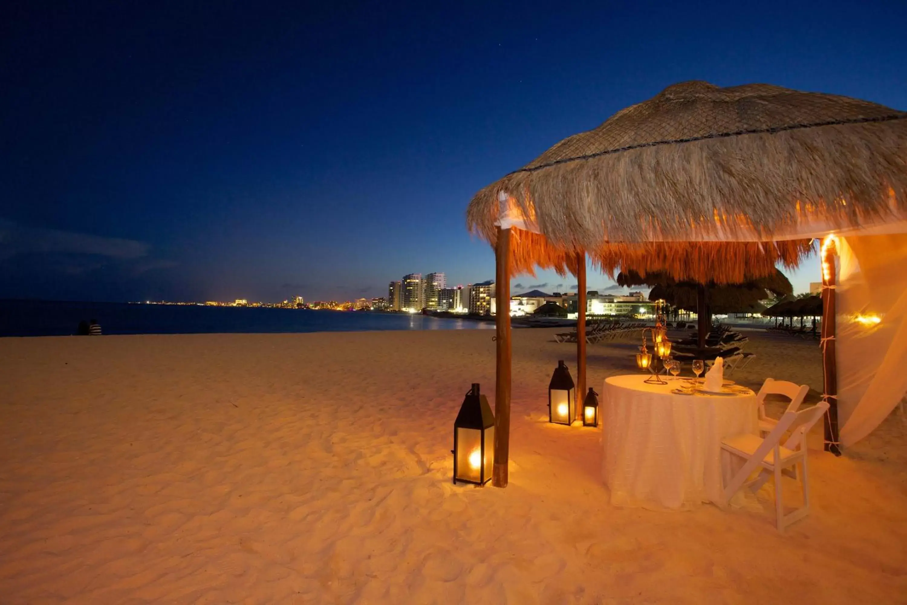 Banquet/Function facilities in Krystal Grand Cancun