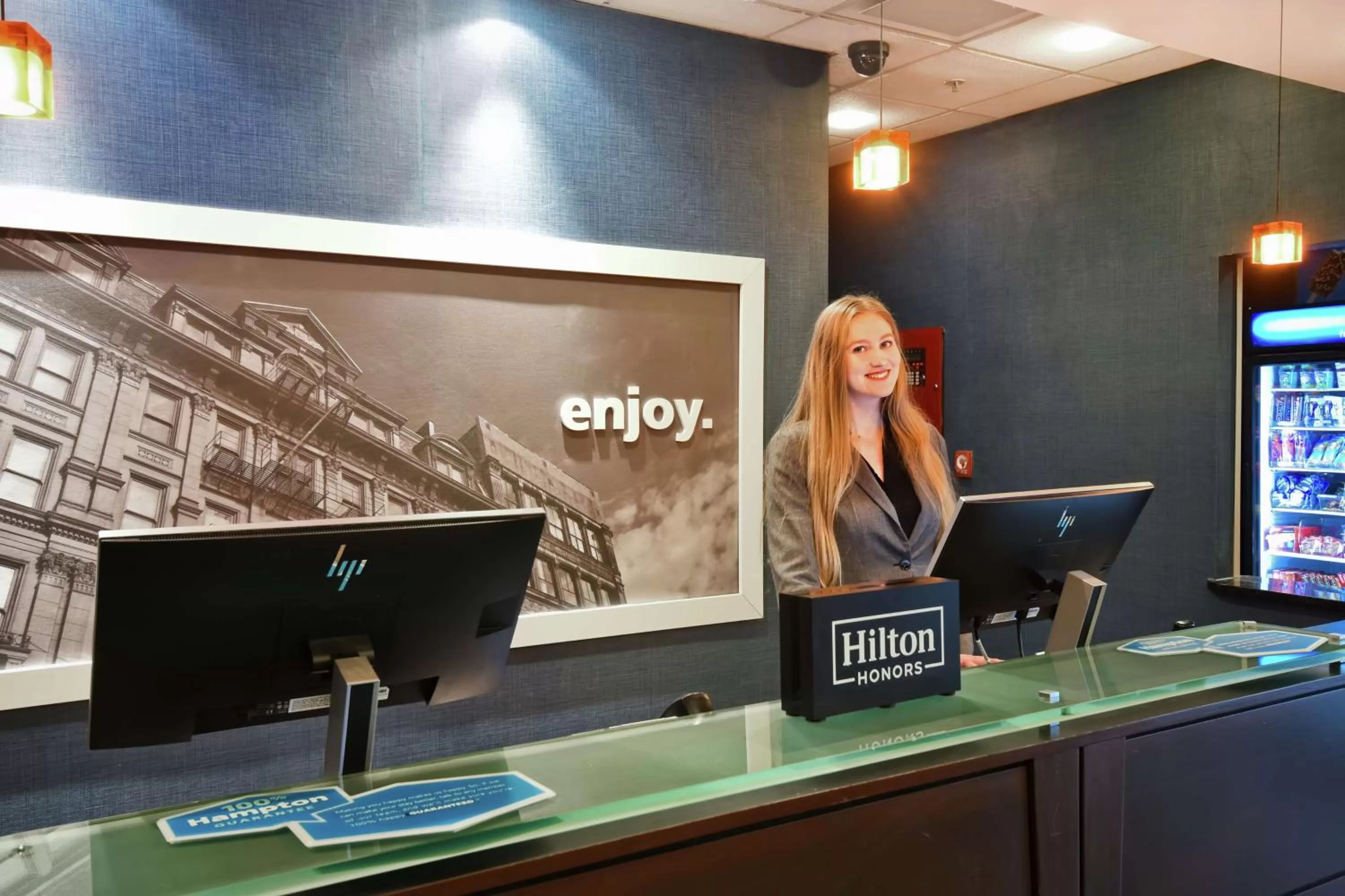 Lobby or reception in Hampton Inn & Suites Detroit-Canton