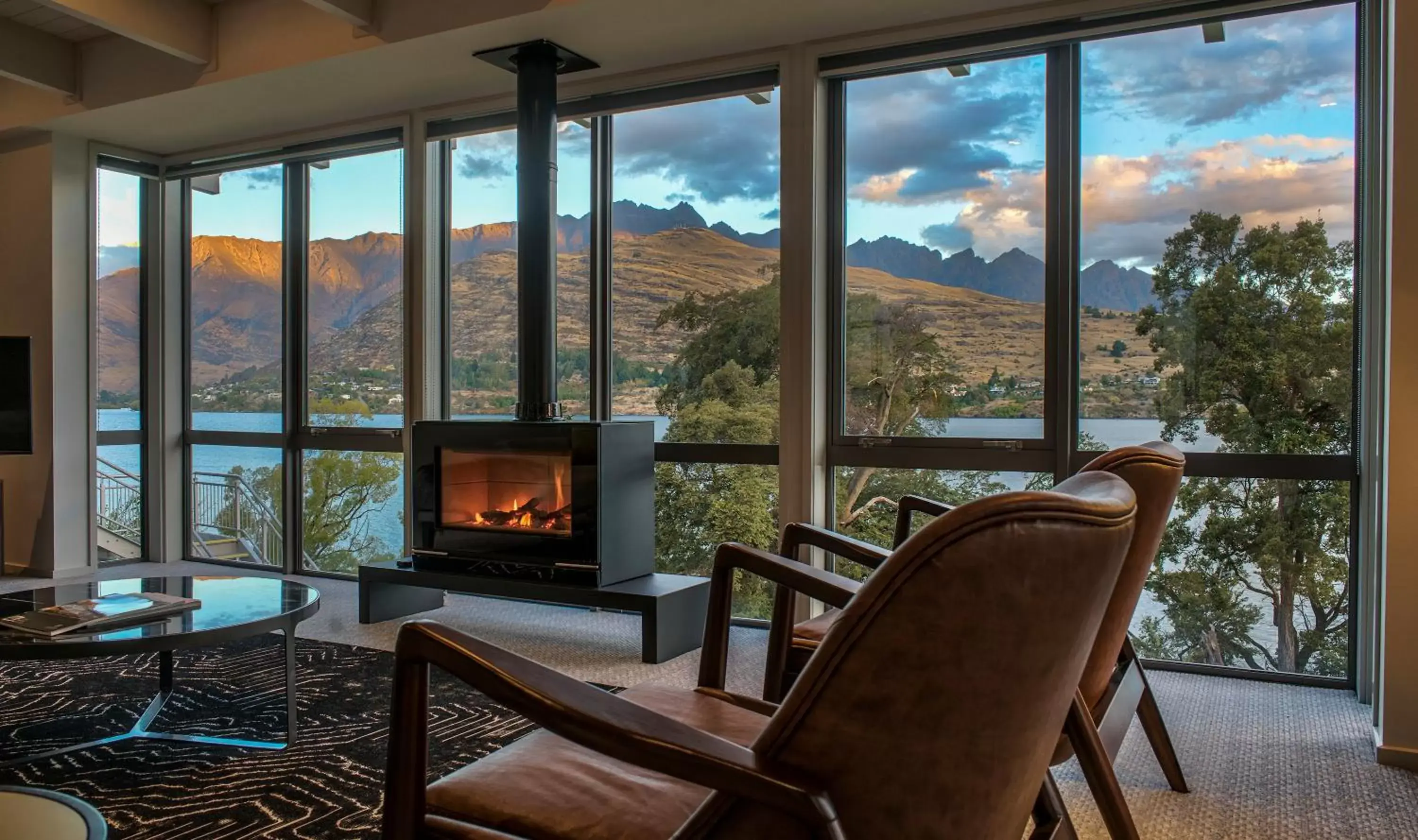 Seating area, Mountain View in The Rees Hotel & Luxury Apartments