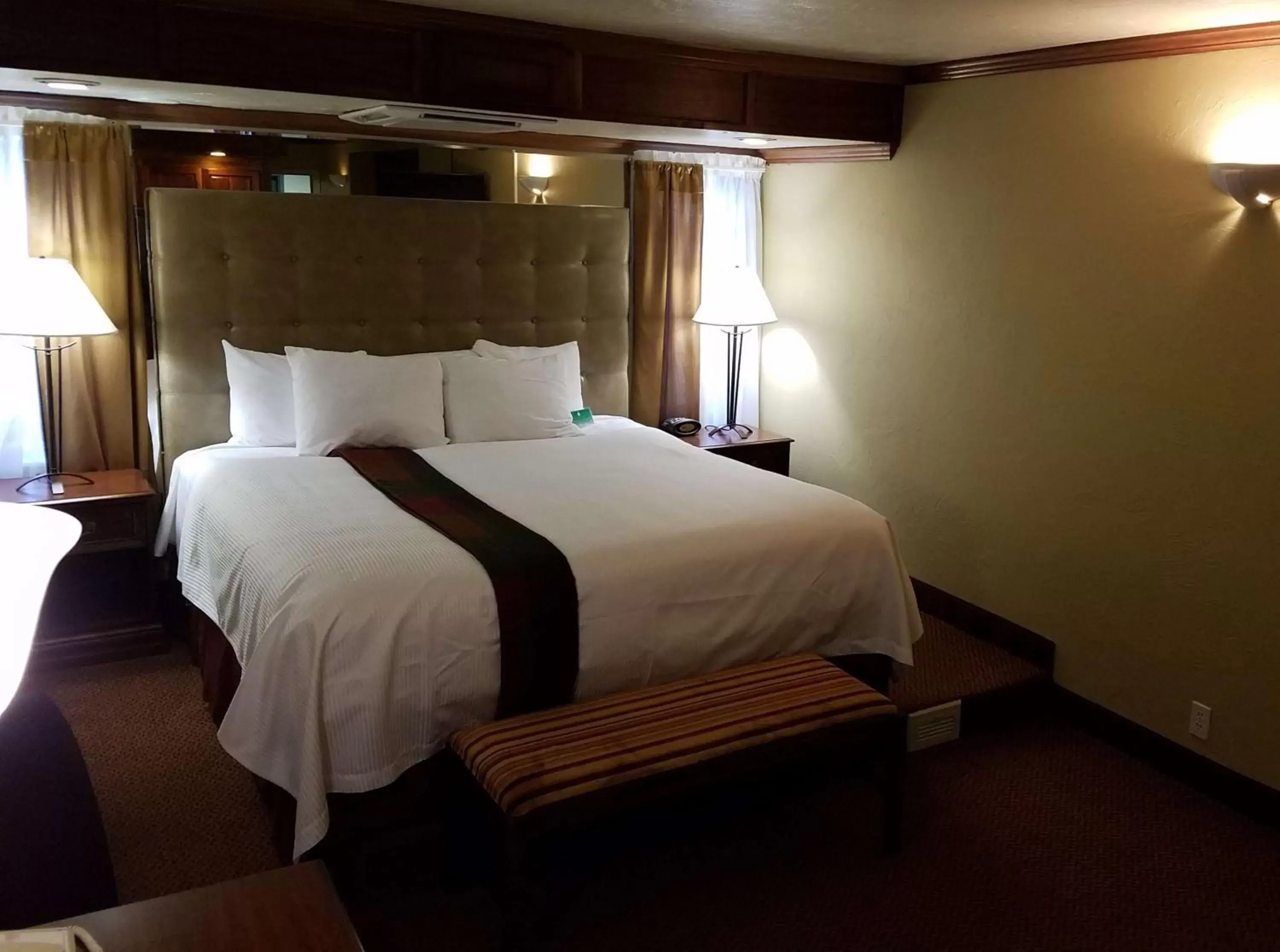 Photo of the whole room, Bed in Best Western Branson Inn and Conference Center