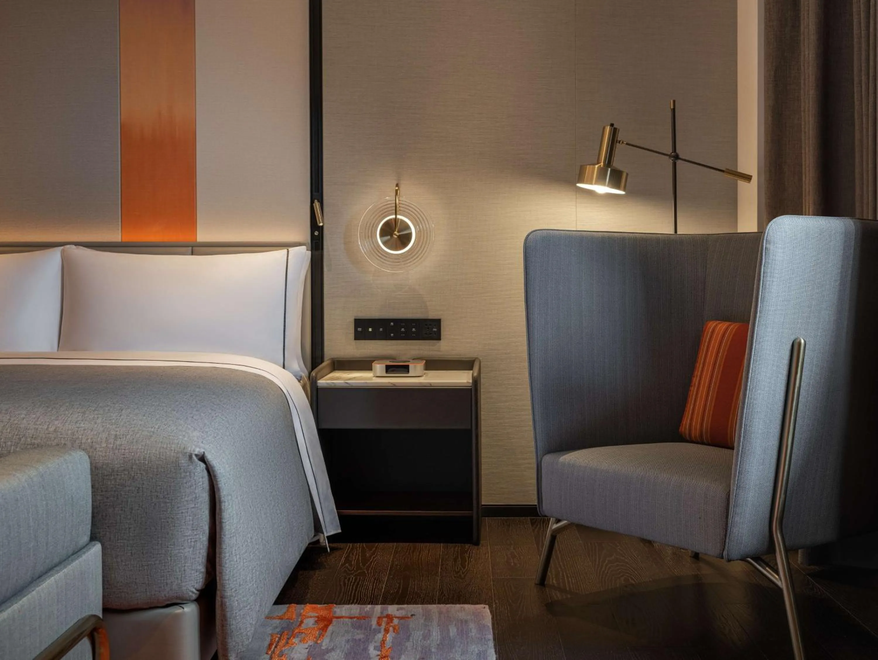 Bedroom, Bed in Canopy by Hilton Xi'an Qujiang