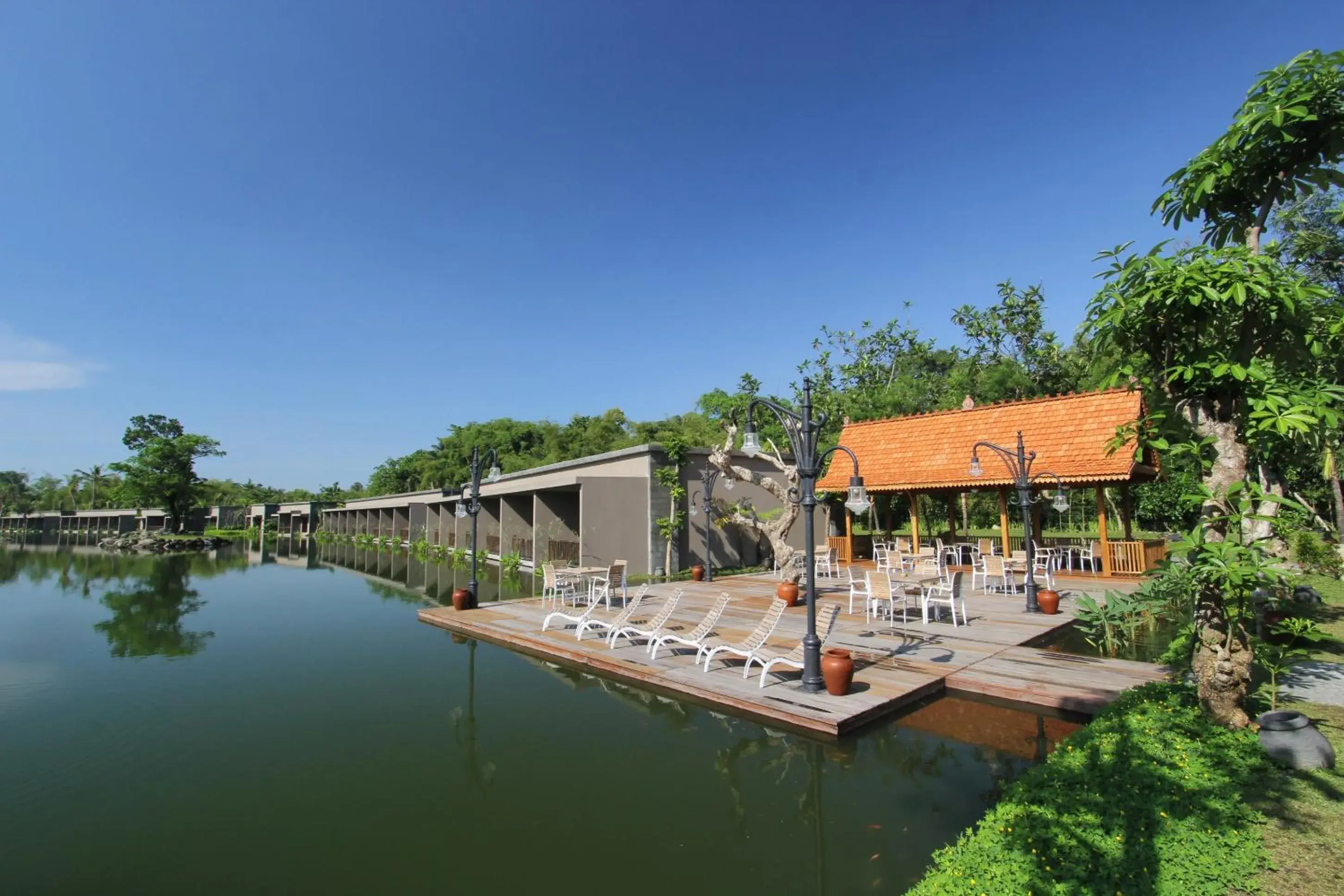 Restaurant/places to eat in The Westlake Hotel & Resort Yogyakarta Restaurant/places to eat in The Westlake Hotel & Resort Yogyakarta