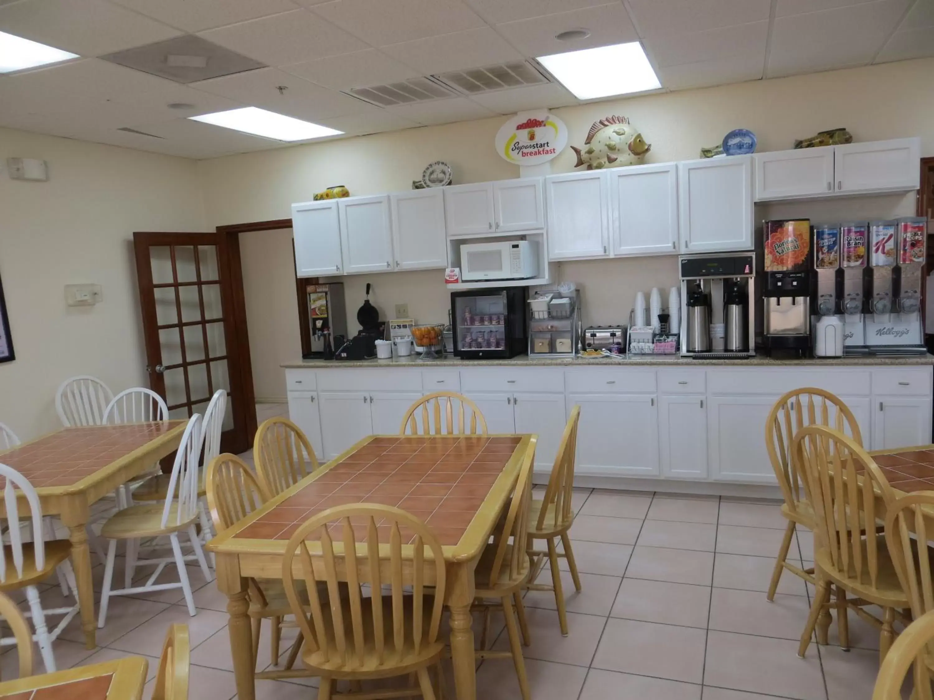 Restaurant/places to eat in Super 8 by Wyndham South Padre Island Restaurant/places to eat in Super 8 by Wyndham South Padre Island