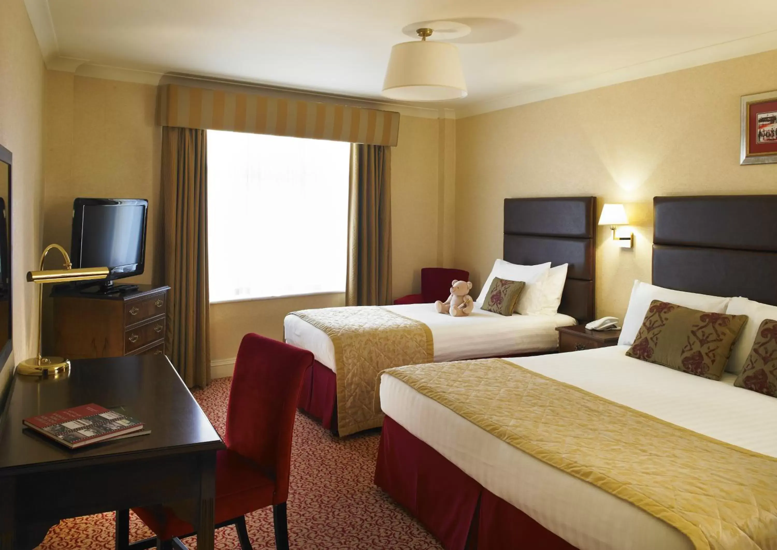 Bedroom, Bed in Imperial Hotel Blackpool
