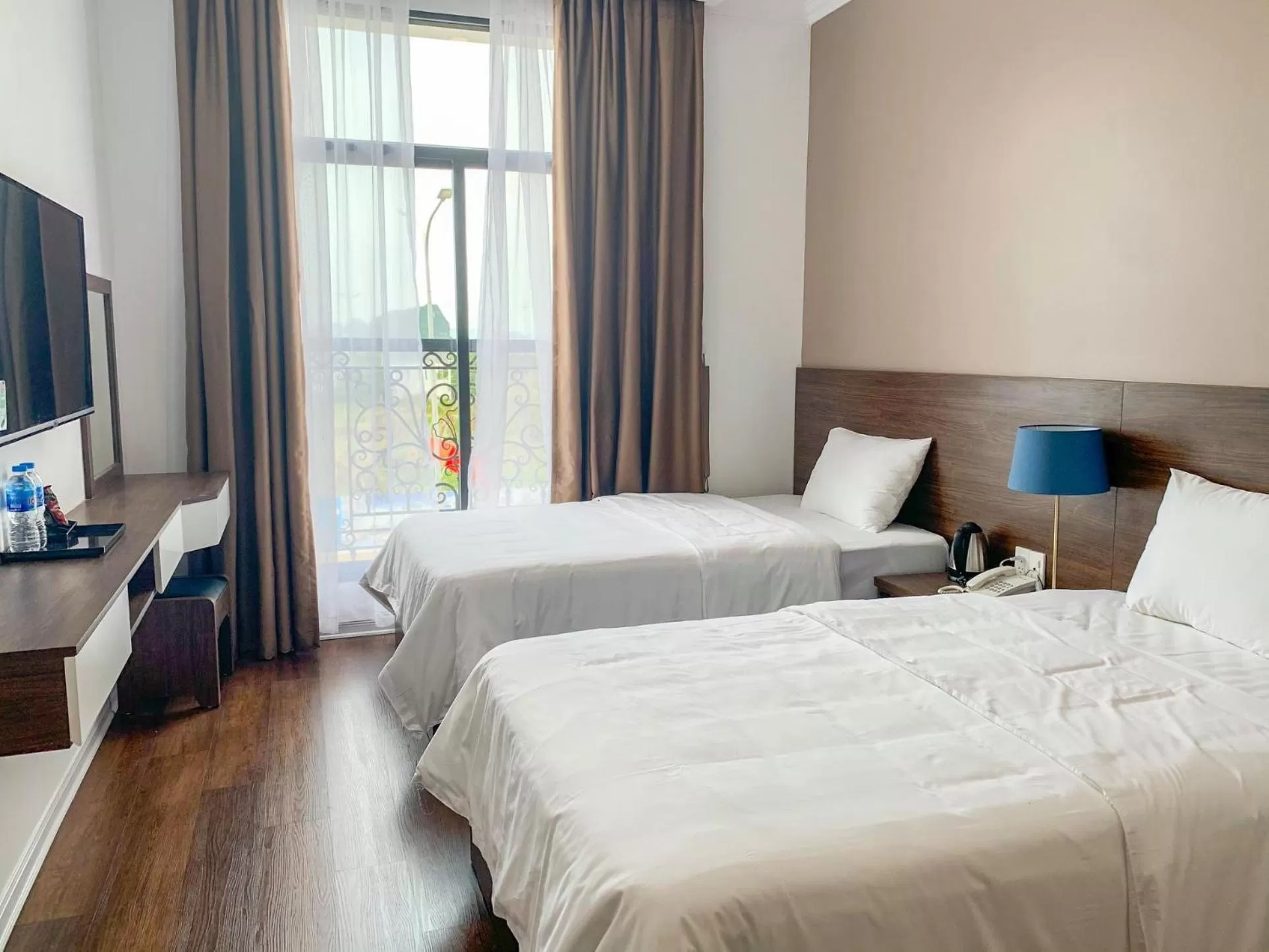 Bedroom in Minh Phong Hotel Ha Long