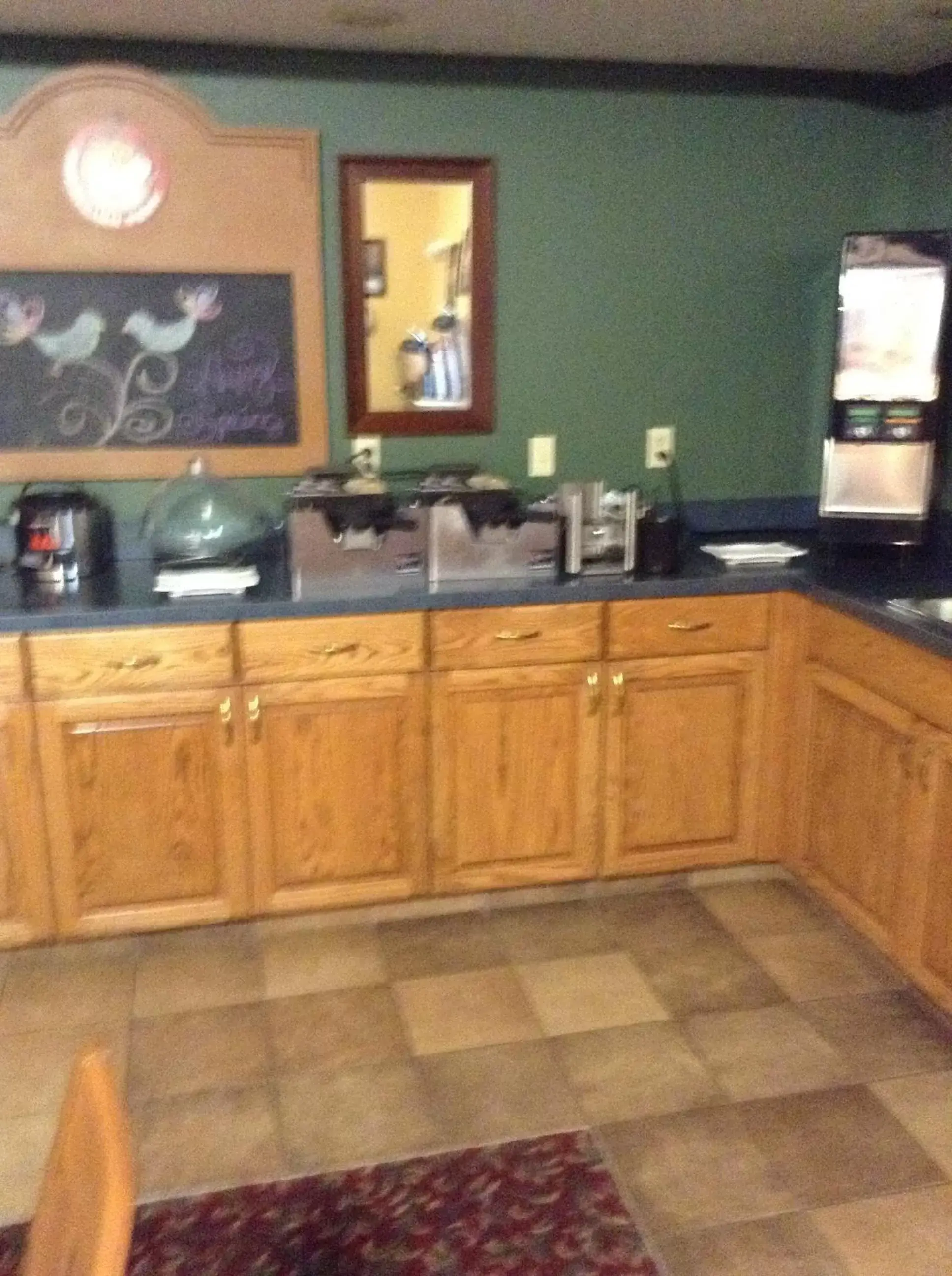 Lobby or reception, Kitchen/Kitchenette in AmericInn by Wyndham Republic