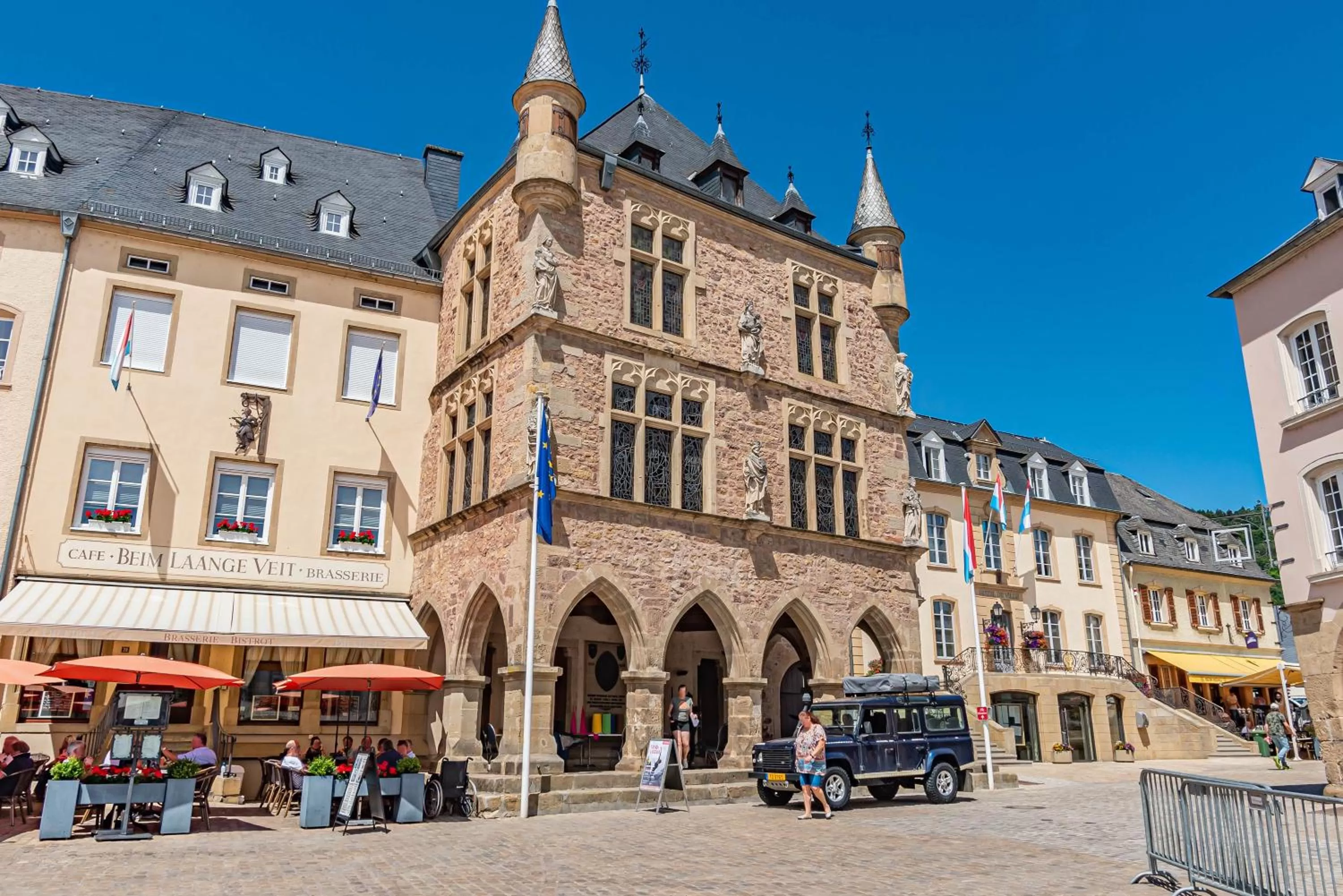 Nearby landmark in Hôtel Le Petit Poète