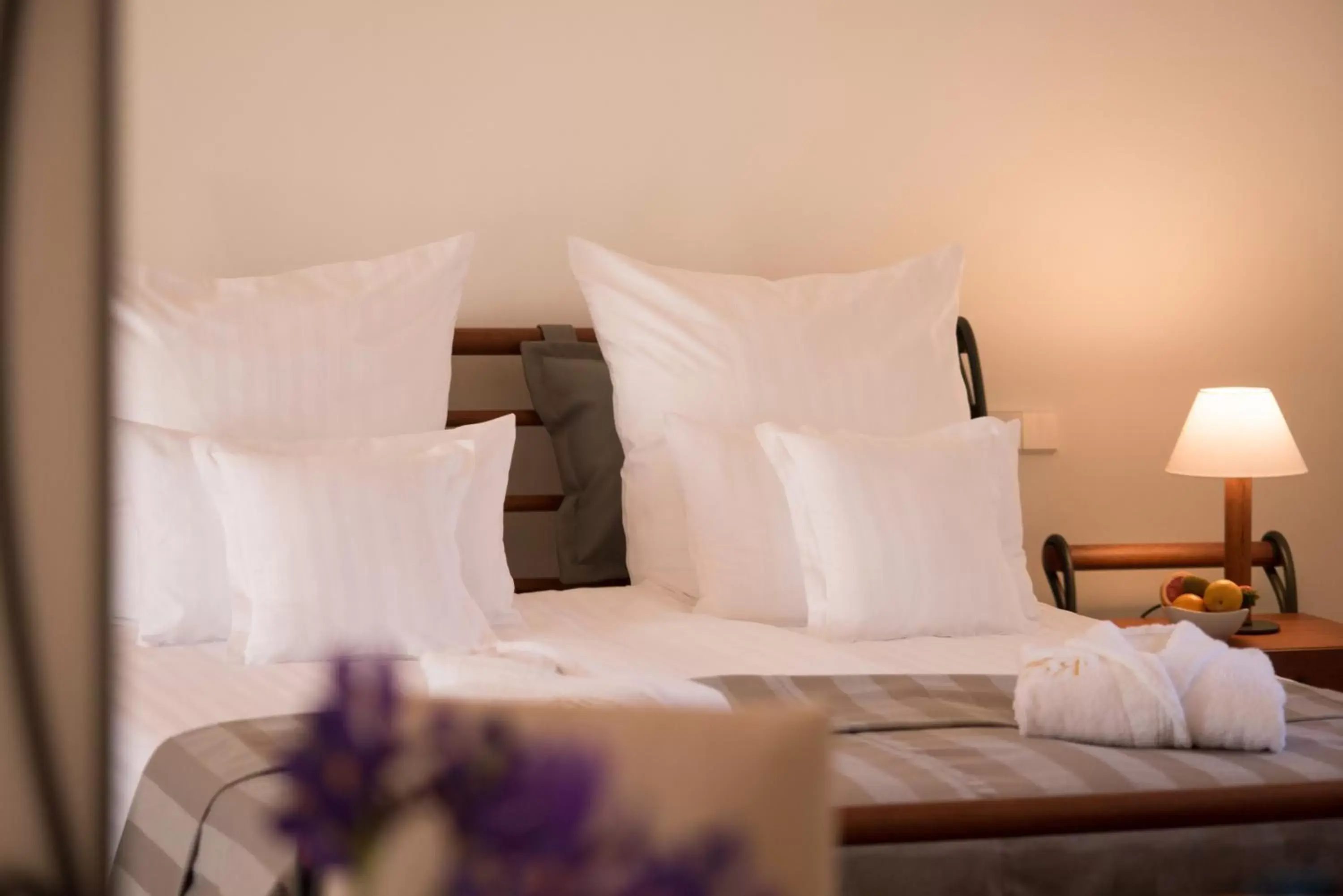 Decorative detail, Bed in Casa Font i Roig