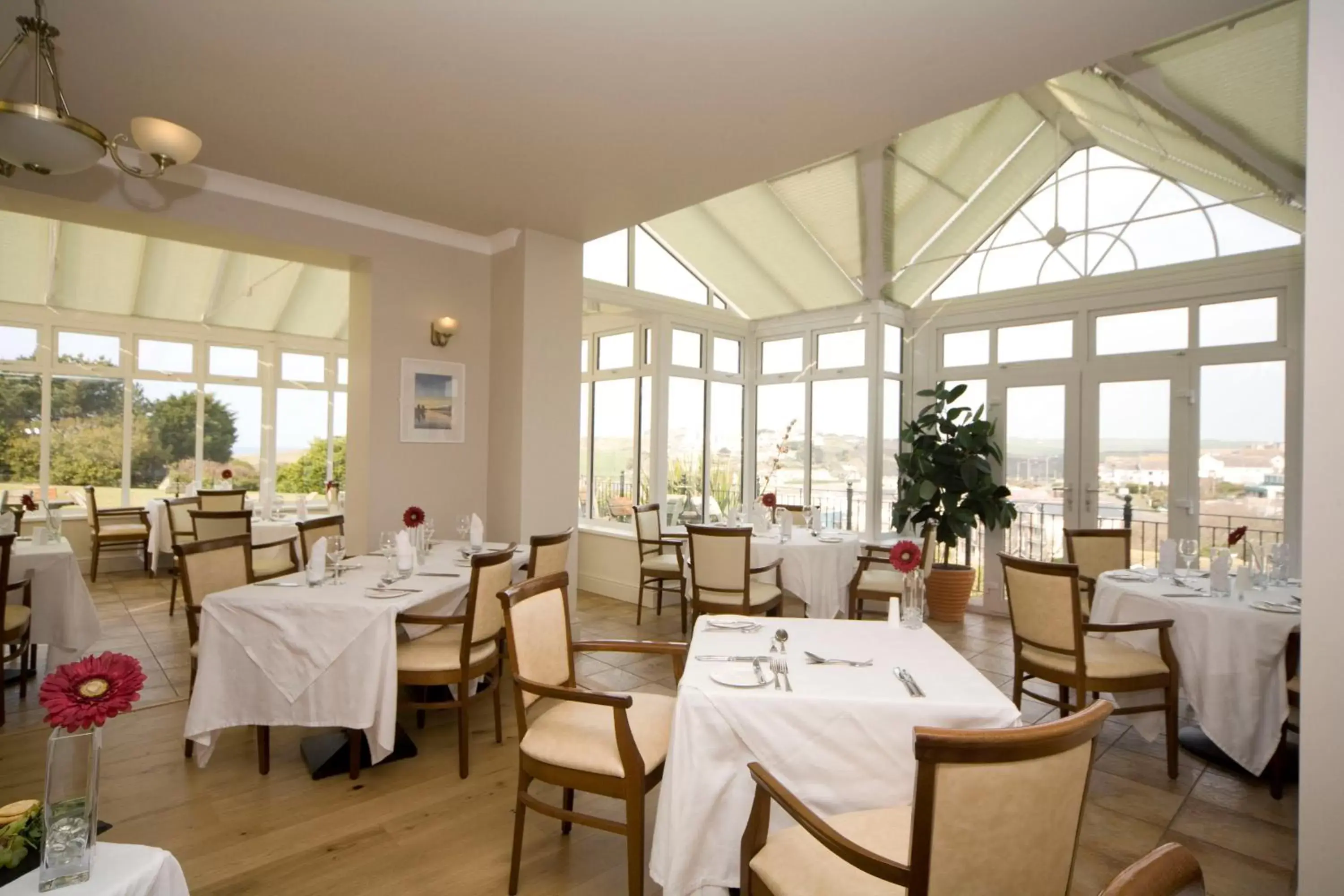 Restaurant/Places to Eat in Porth Veor Manor Villas & Apartments