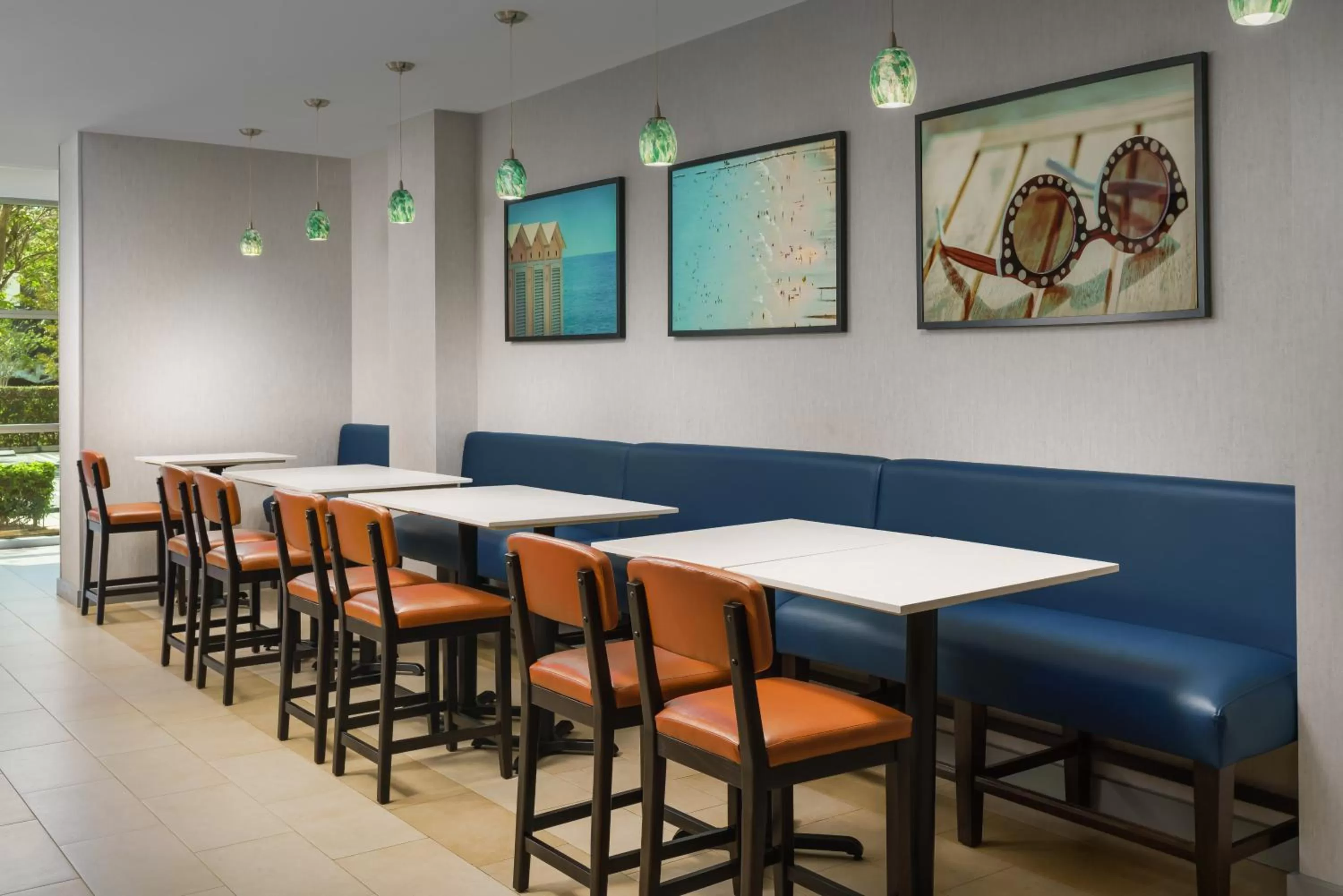 Restaurant/places to eat in Hyatt House Fort Lauderdale Airport/Cruise Port