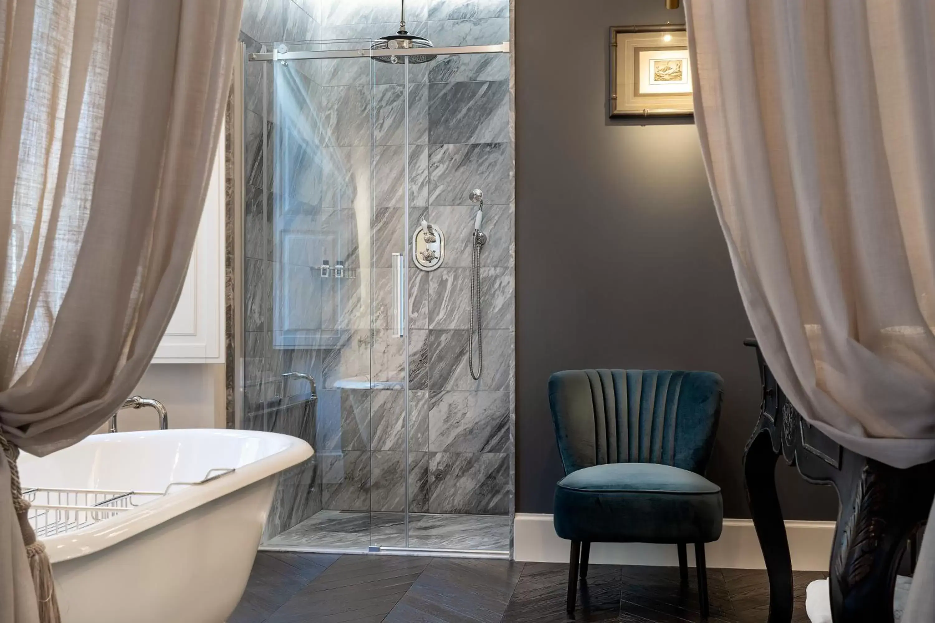 Bathroom in Corte Calzaiuoli Elegant Suites