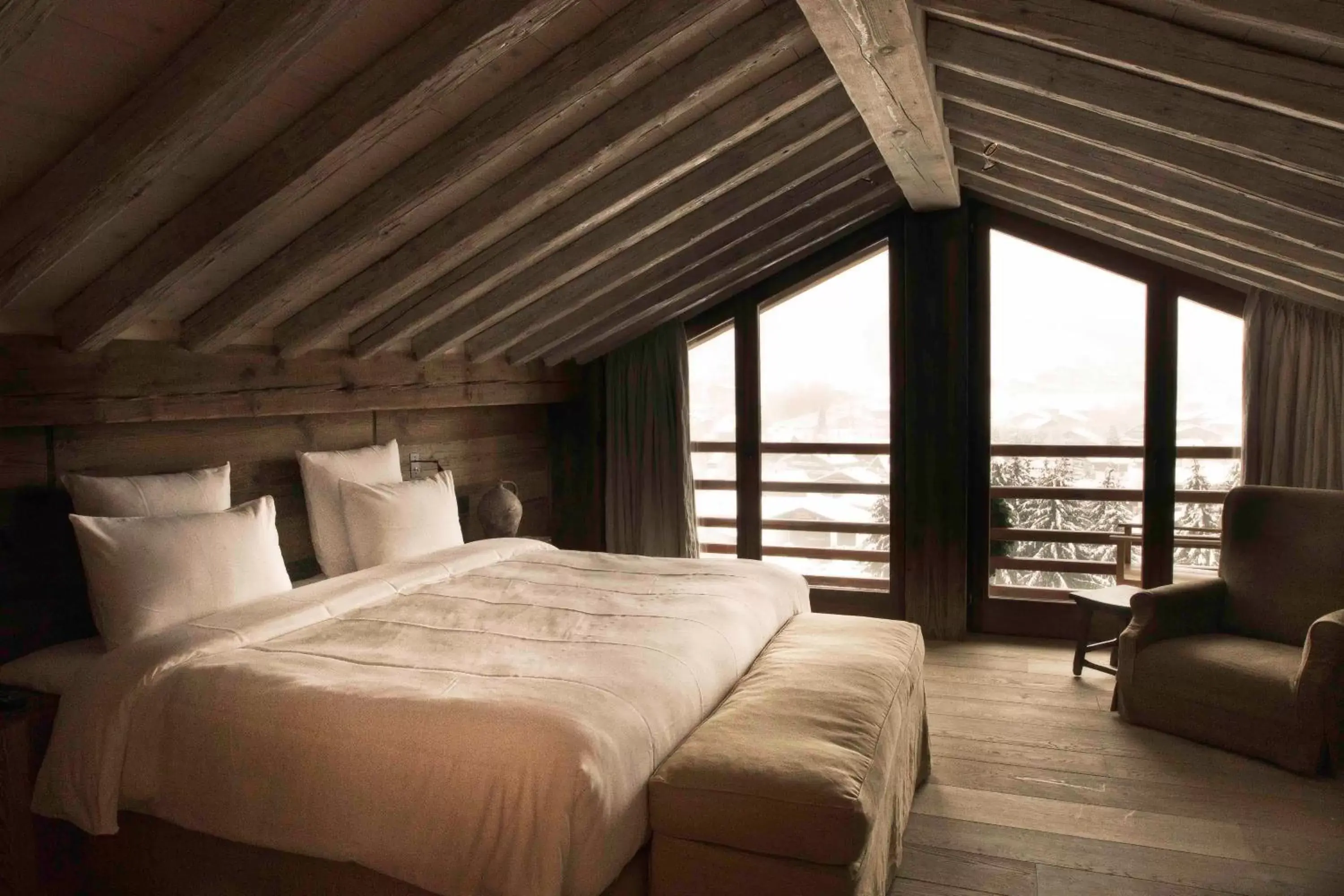 Bedroom, Bed in Zannier Hotels Le Chalet