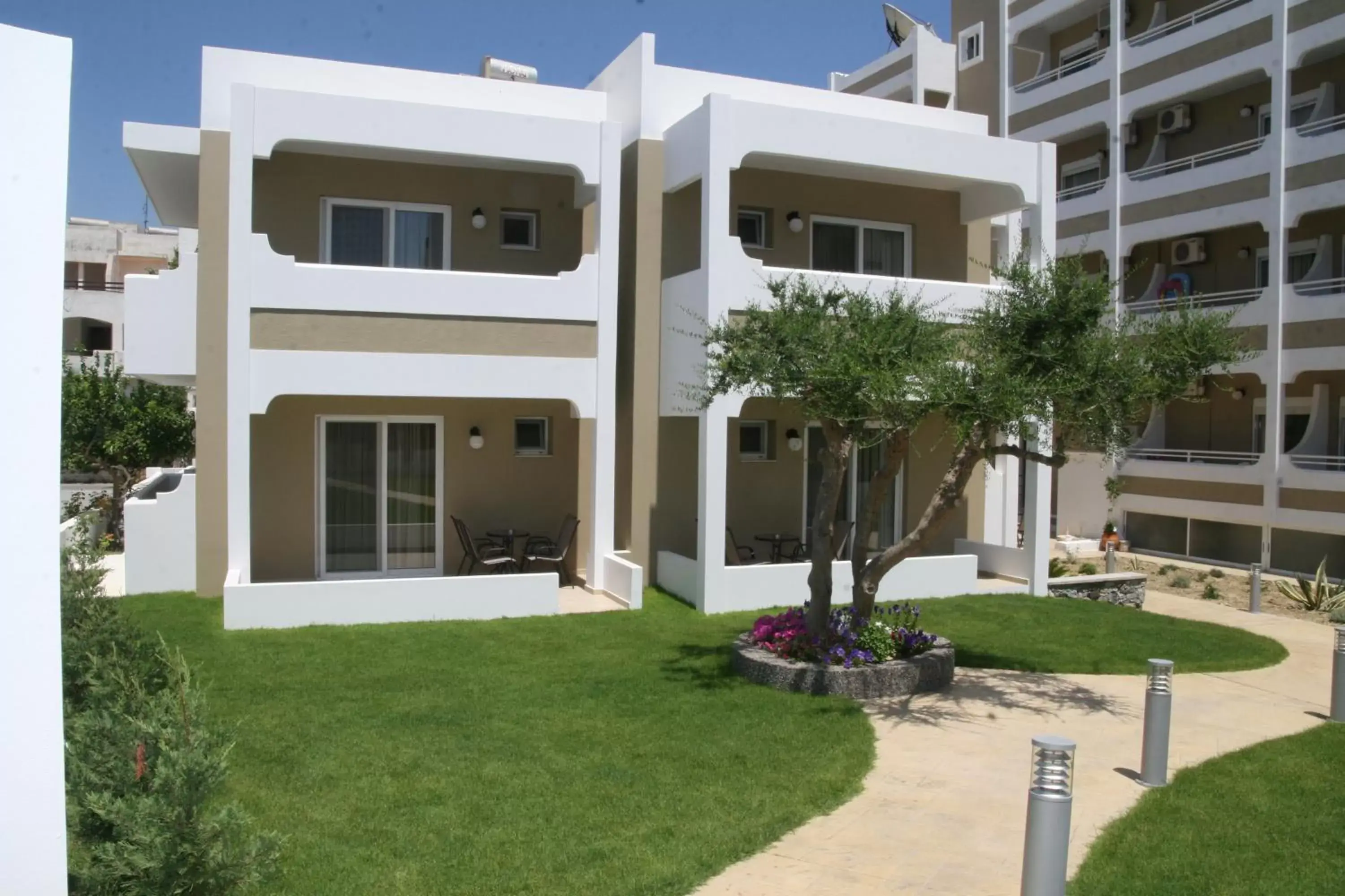 Property building in Agrelli Hotel & Suites Property building in Agrelli Hotel & Suites