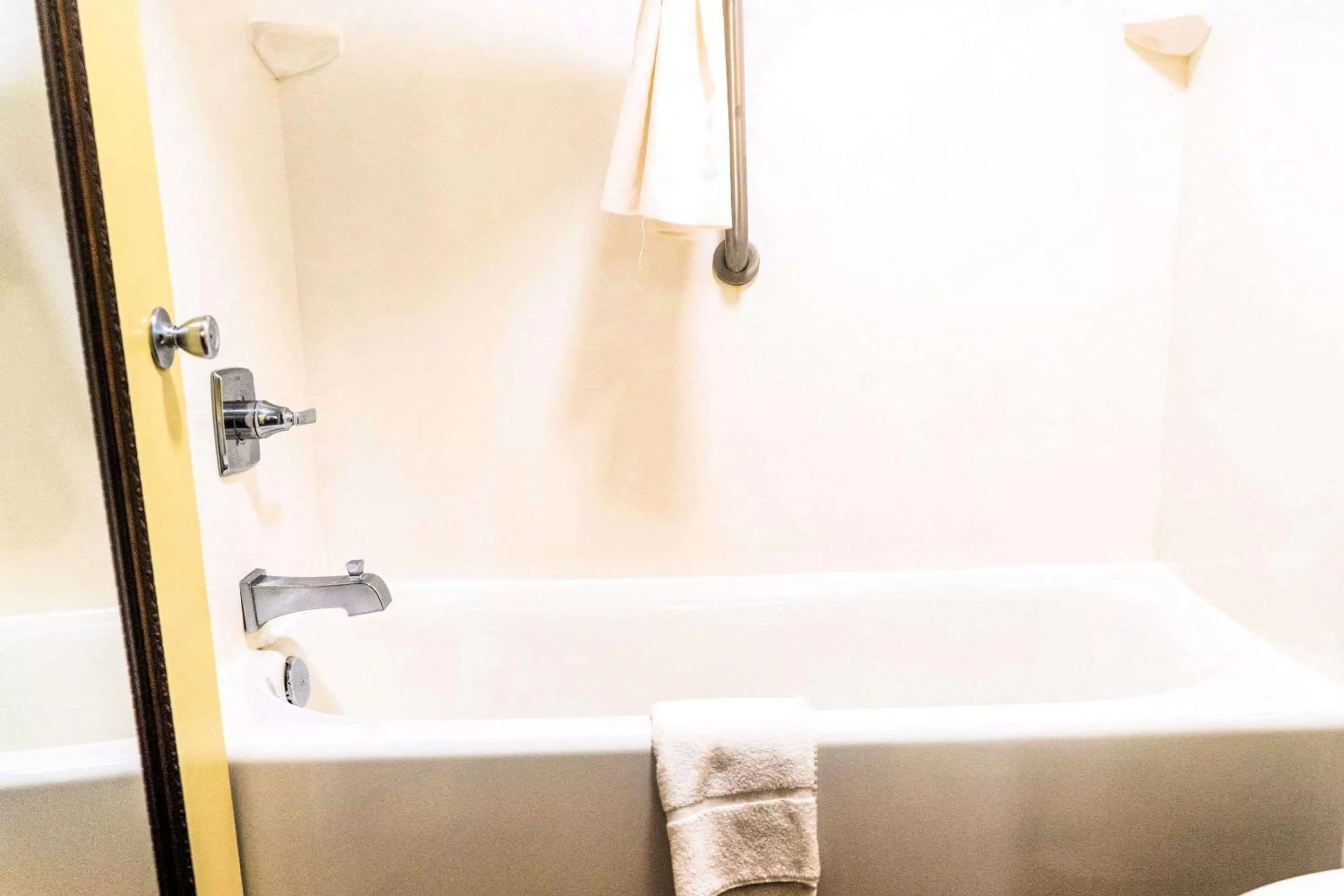 Bathroom in Quality Inn Whiteville North