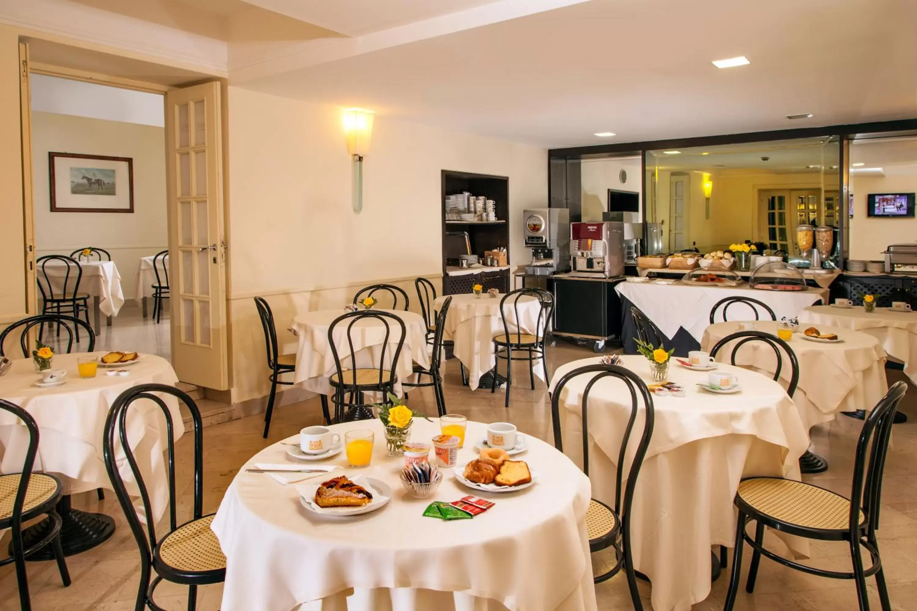 Banquet/Function facilities, Restaurant/Places to Eat in Hotel Buenos Aires