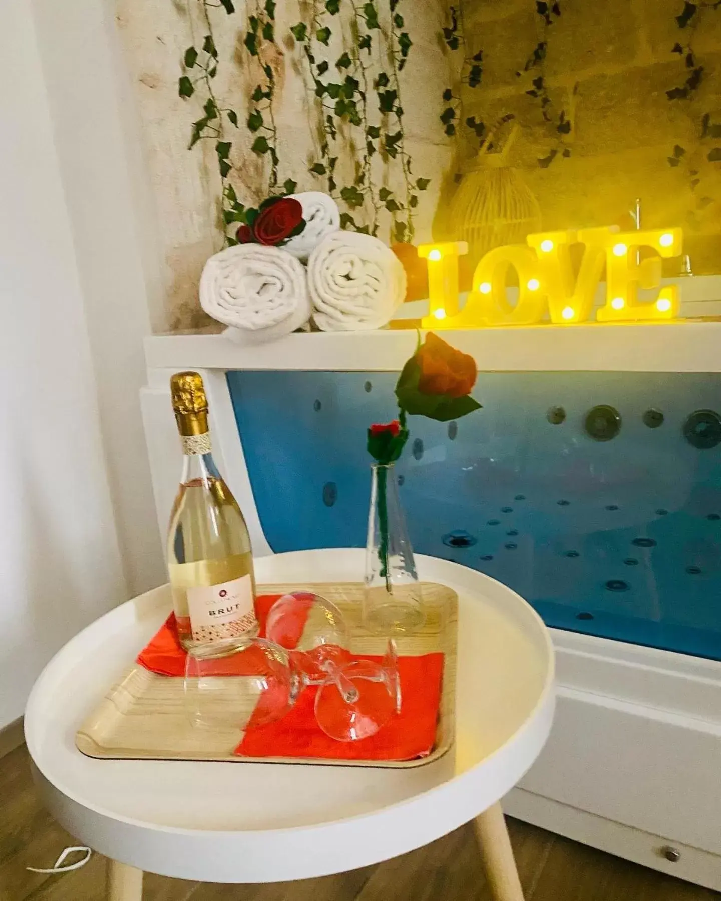 Hot Tub, Drinks in Stella Marina Luxury