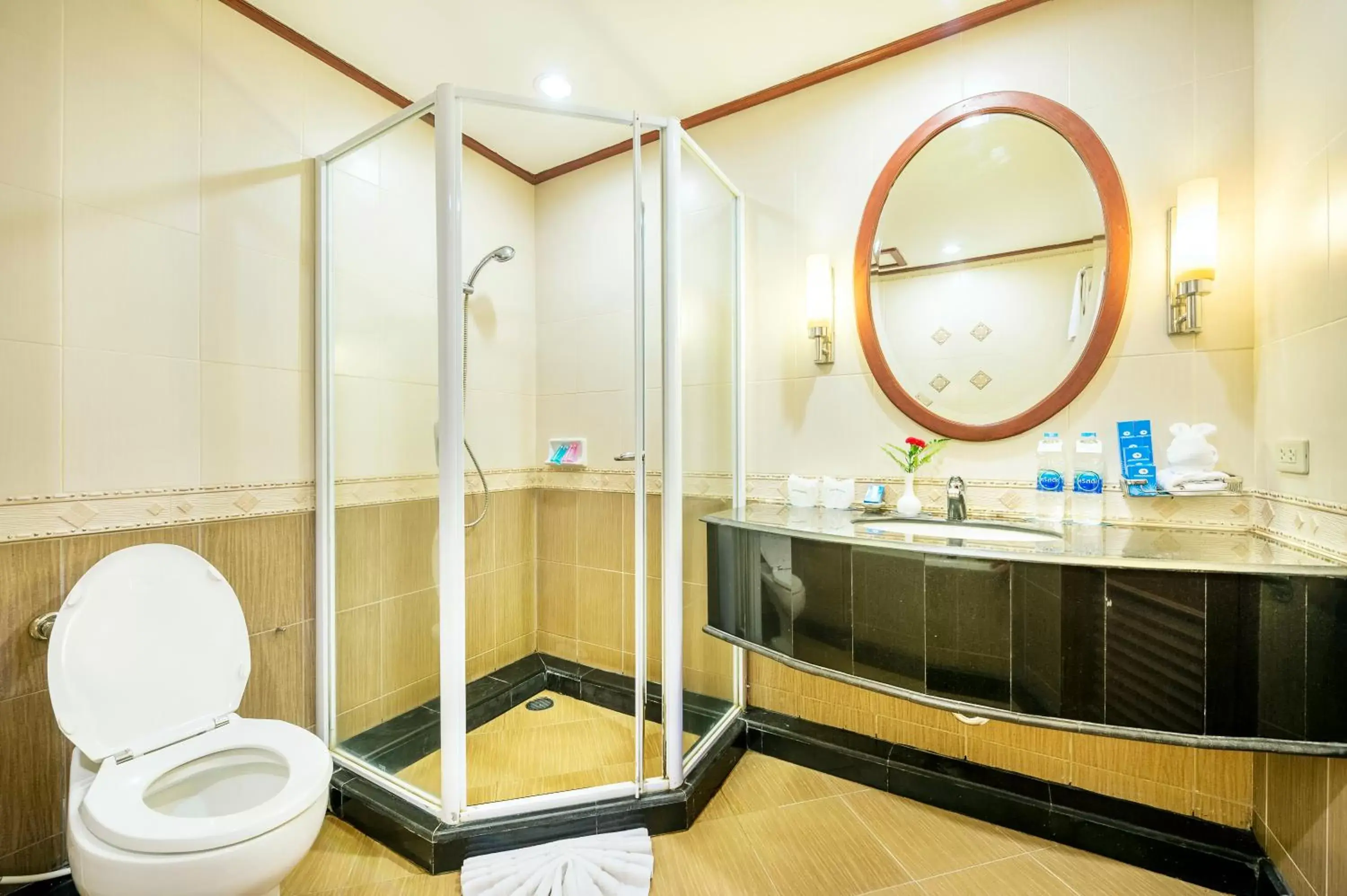 Bathroom in Jomtien Palm Beach Hotel and Resort - SHA Extra Plus