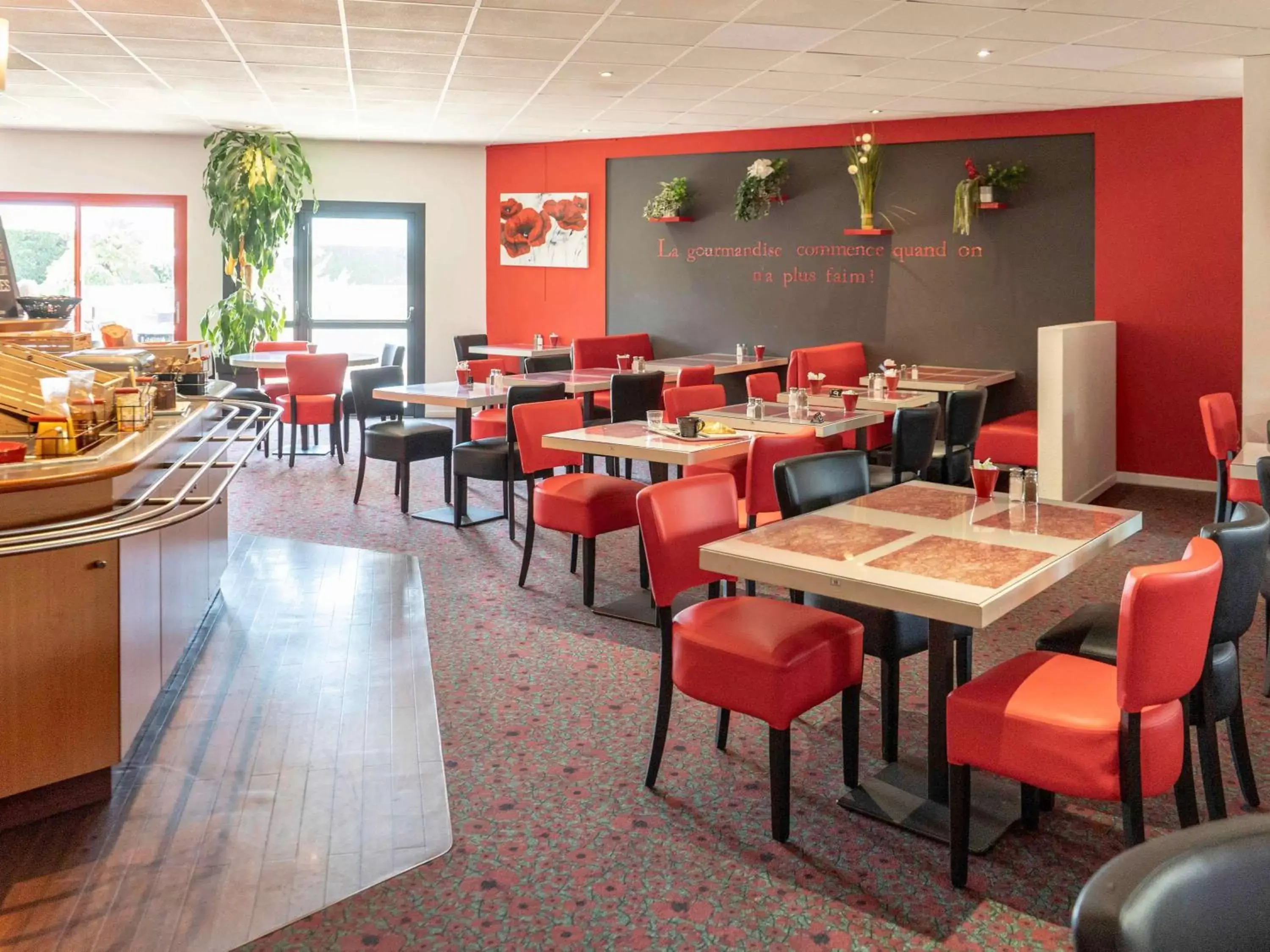 Restaurant/Places to Eat in ibis Beziers Est Mediterranee A9/A75
