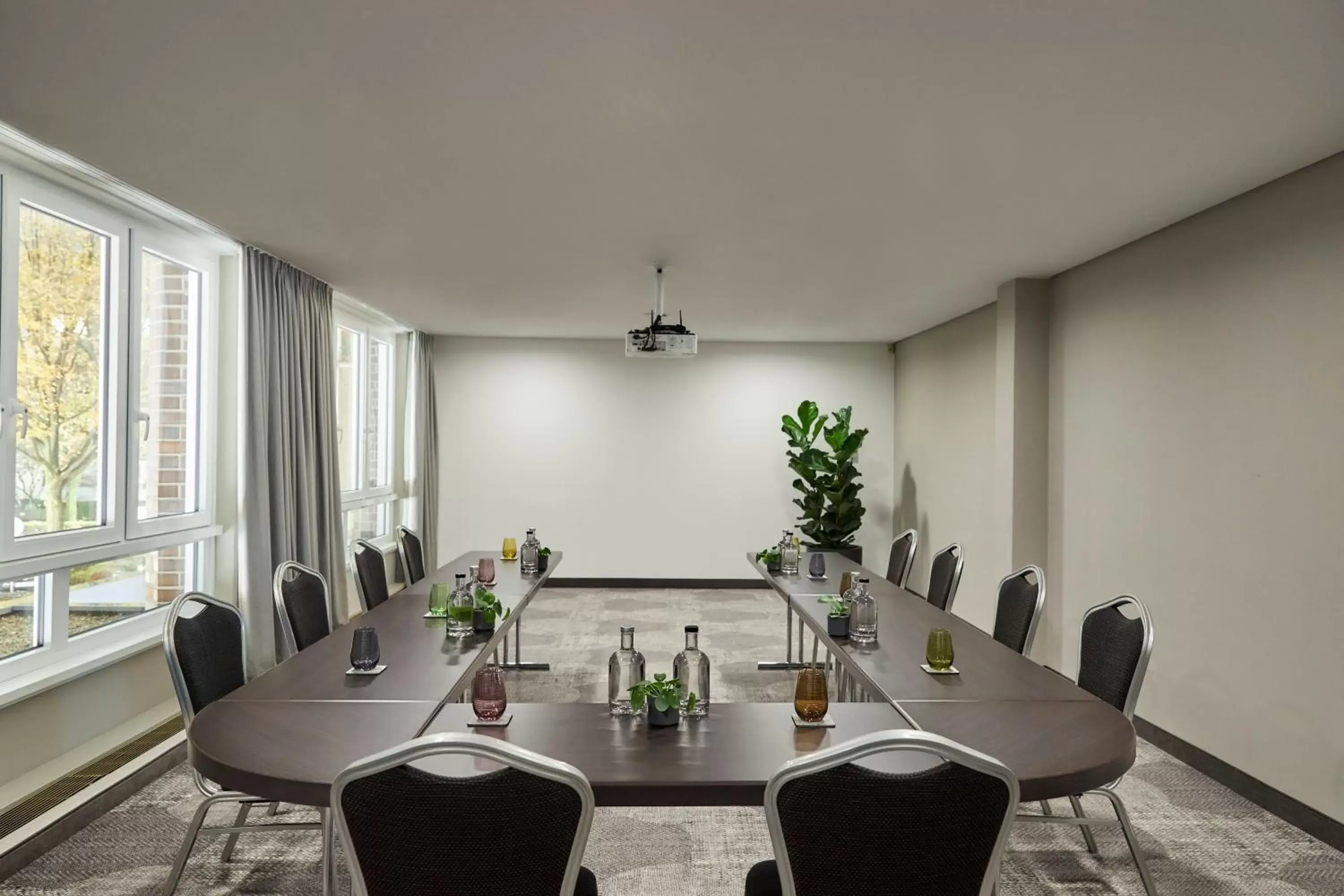 Meeting/conference room in Crowne Plaza Hamburg-City Alster, an IHG Hotel