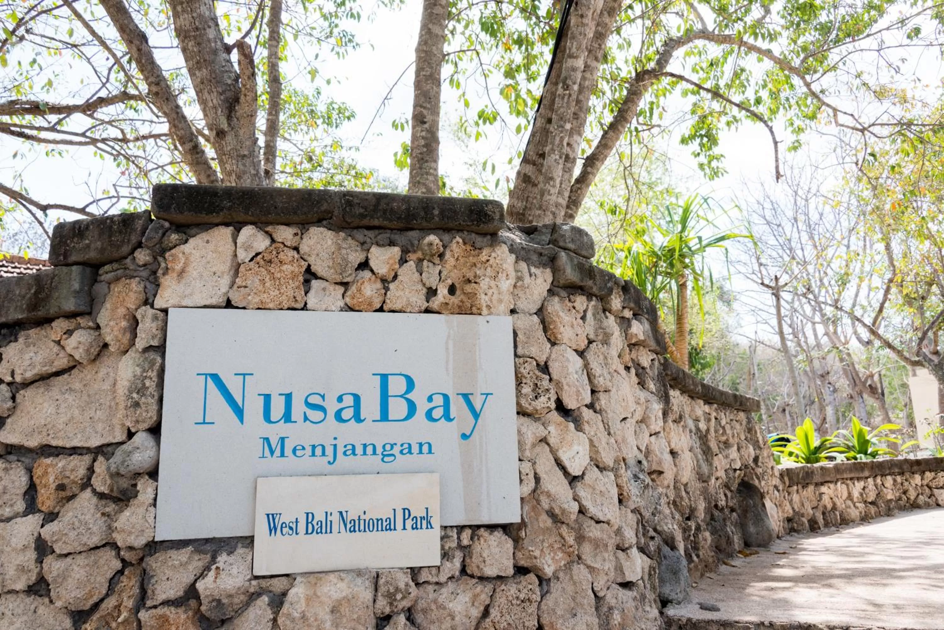 Facade/entrance in NusaBay Menjangan