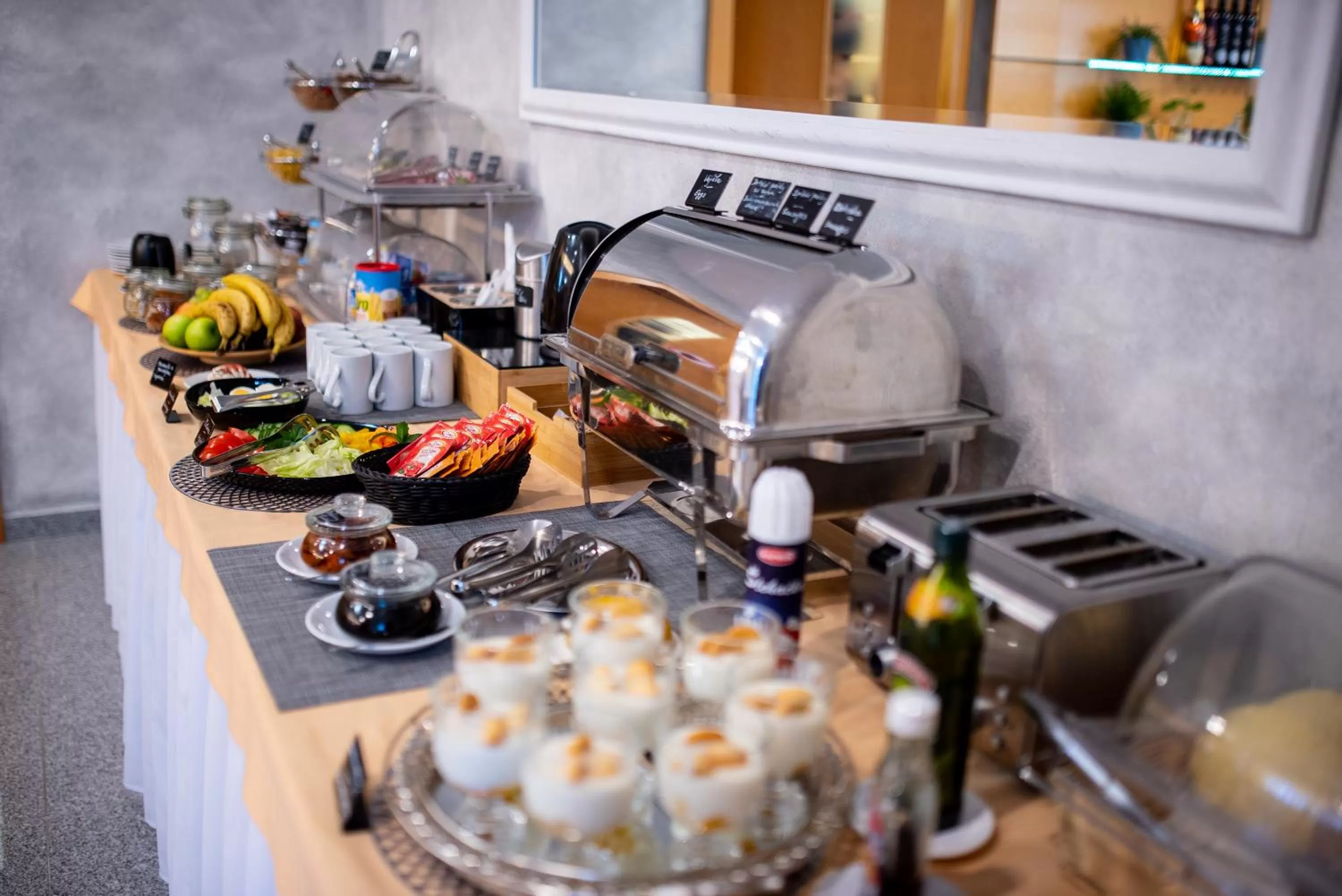 Breakfast in Felicity Garni Hotel