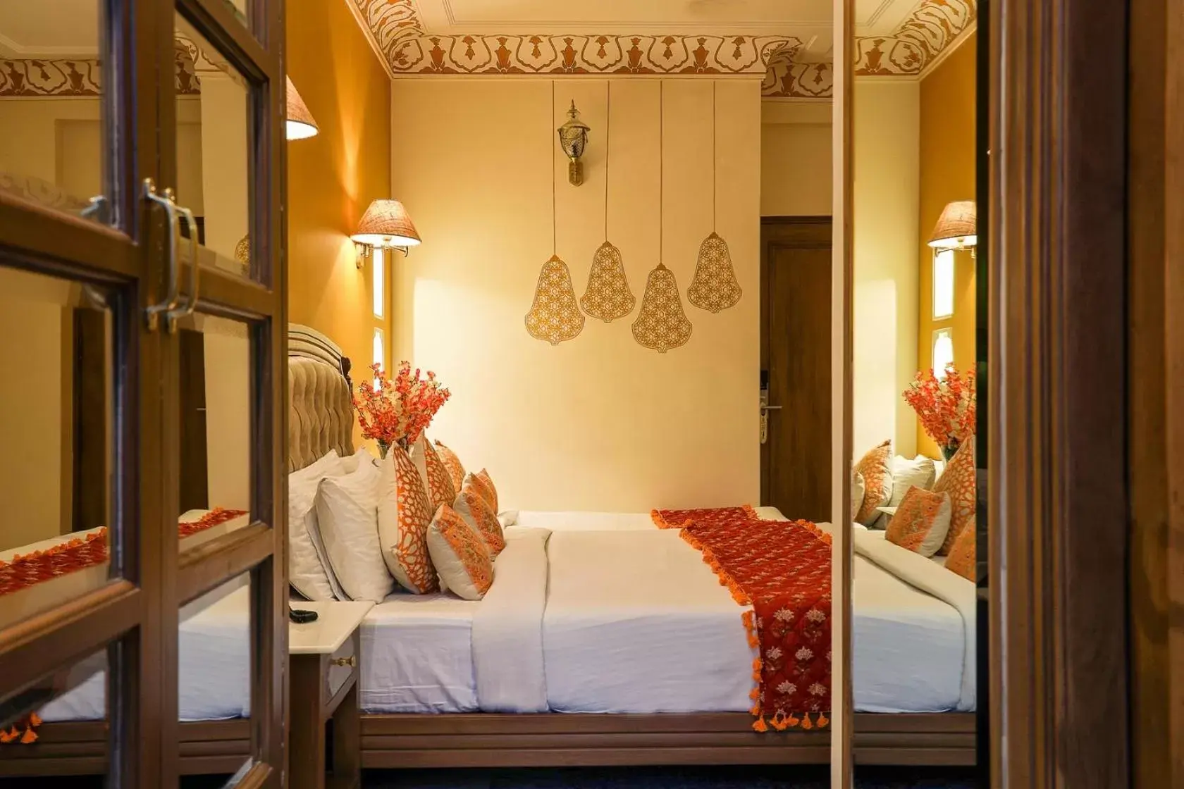 Bed in Laxmi Palace Heritage Boutique Hotel