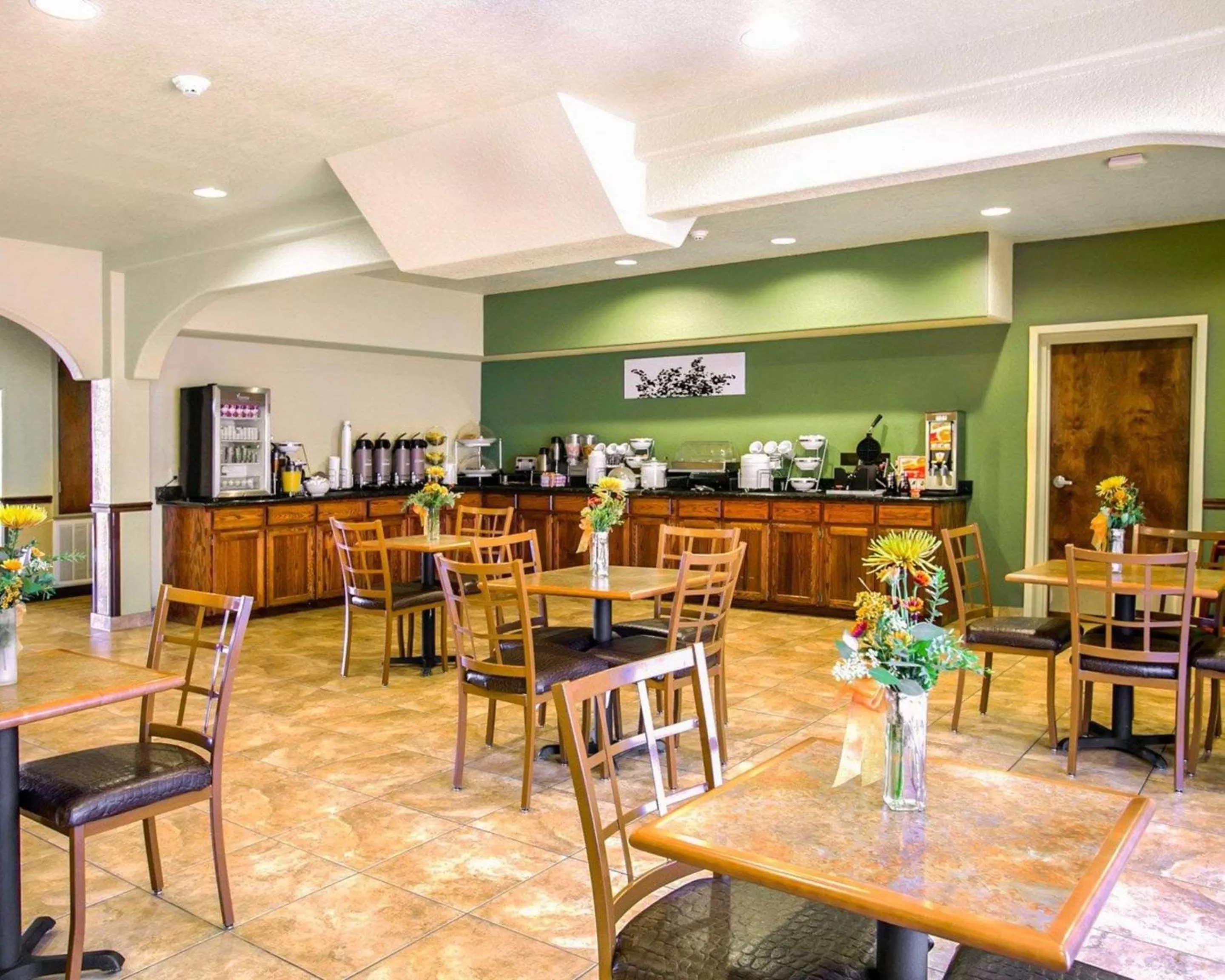 Restaurant/places to eat in Sleep Inn & Suites Gonzales near Palmetto State Park