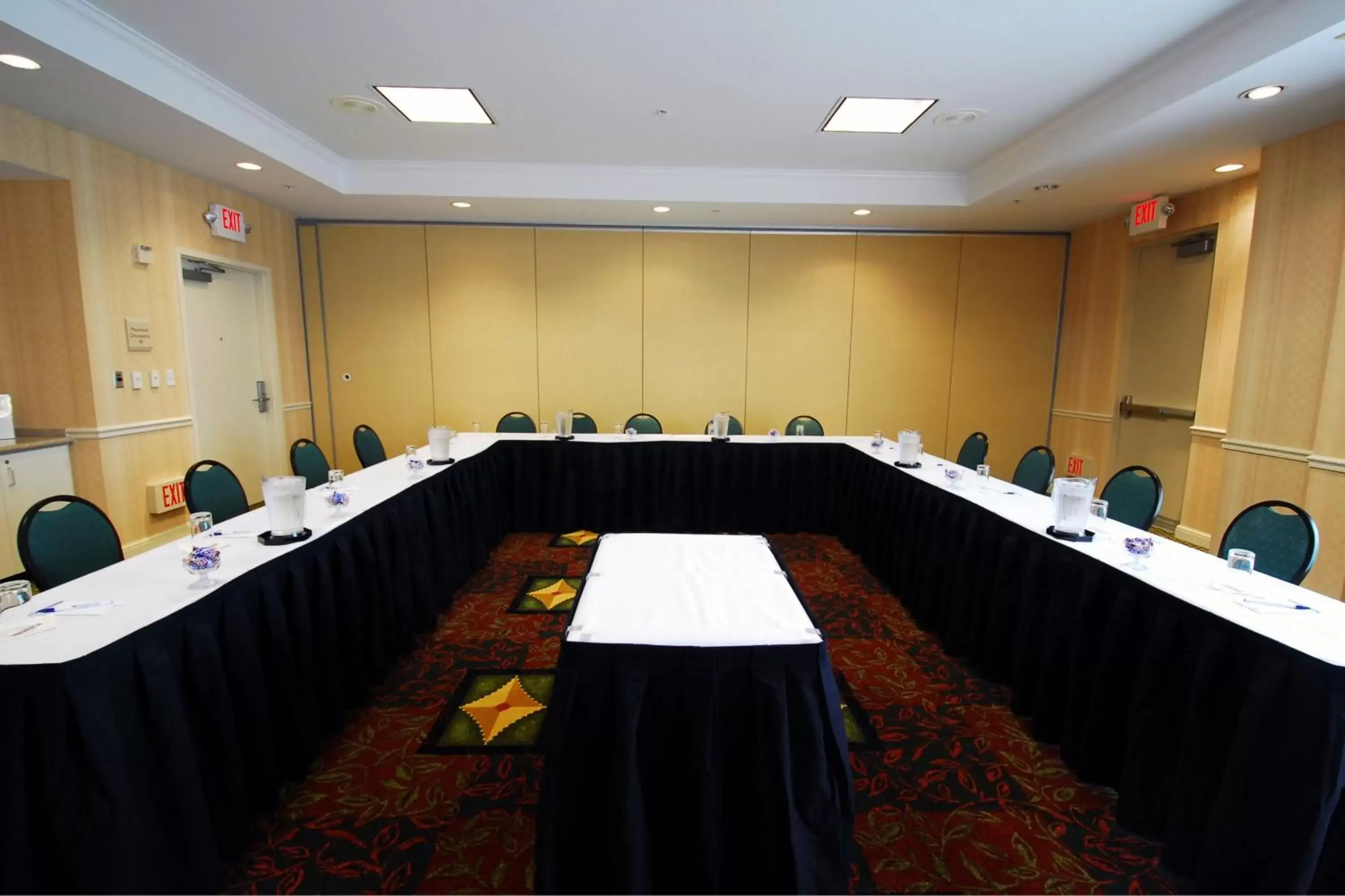 Meeting/conference room in The Bayshore Hotel San Francisco Airport - Burlingame