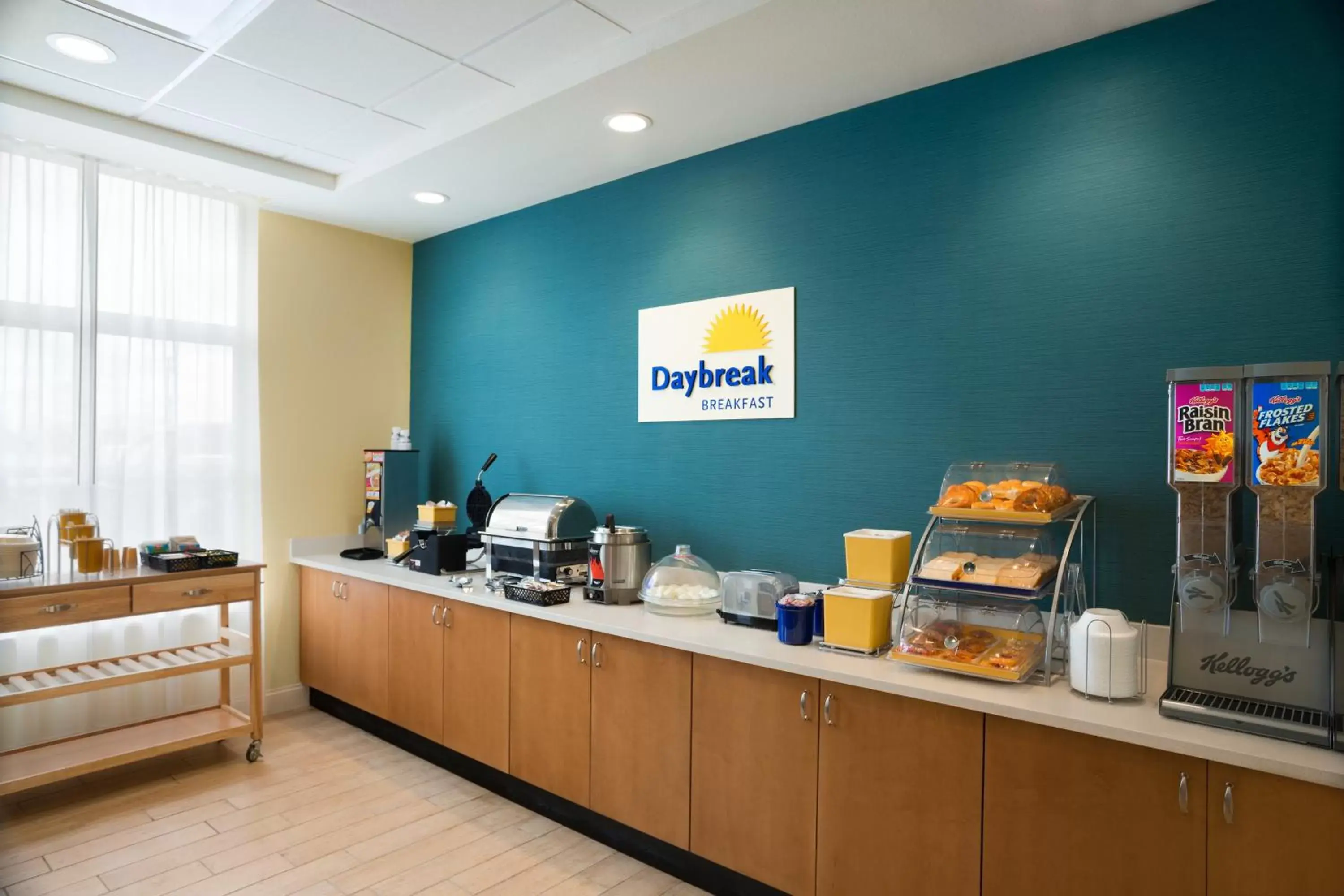 Restaurant/Places to Eat in Days Inn & Suites by Wyndham Belmont