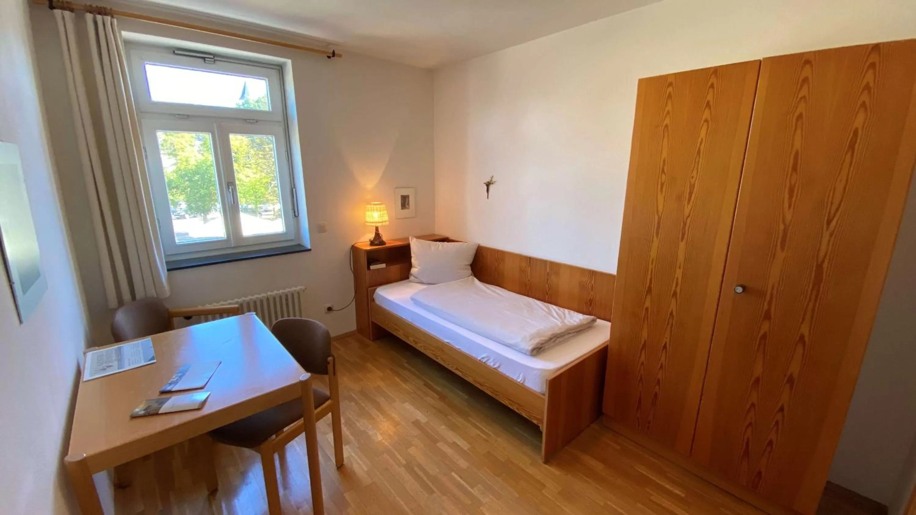 Bedroom, Bed in Kloster Steinfeld Gästehaus