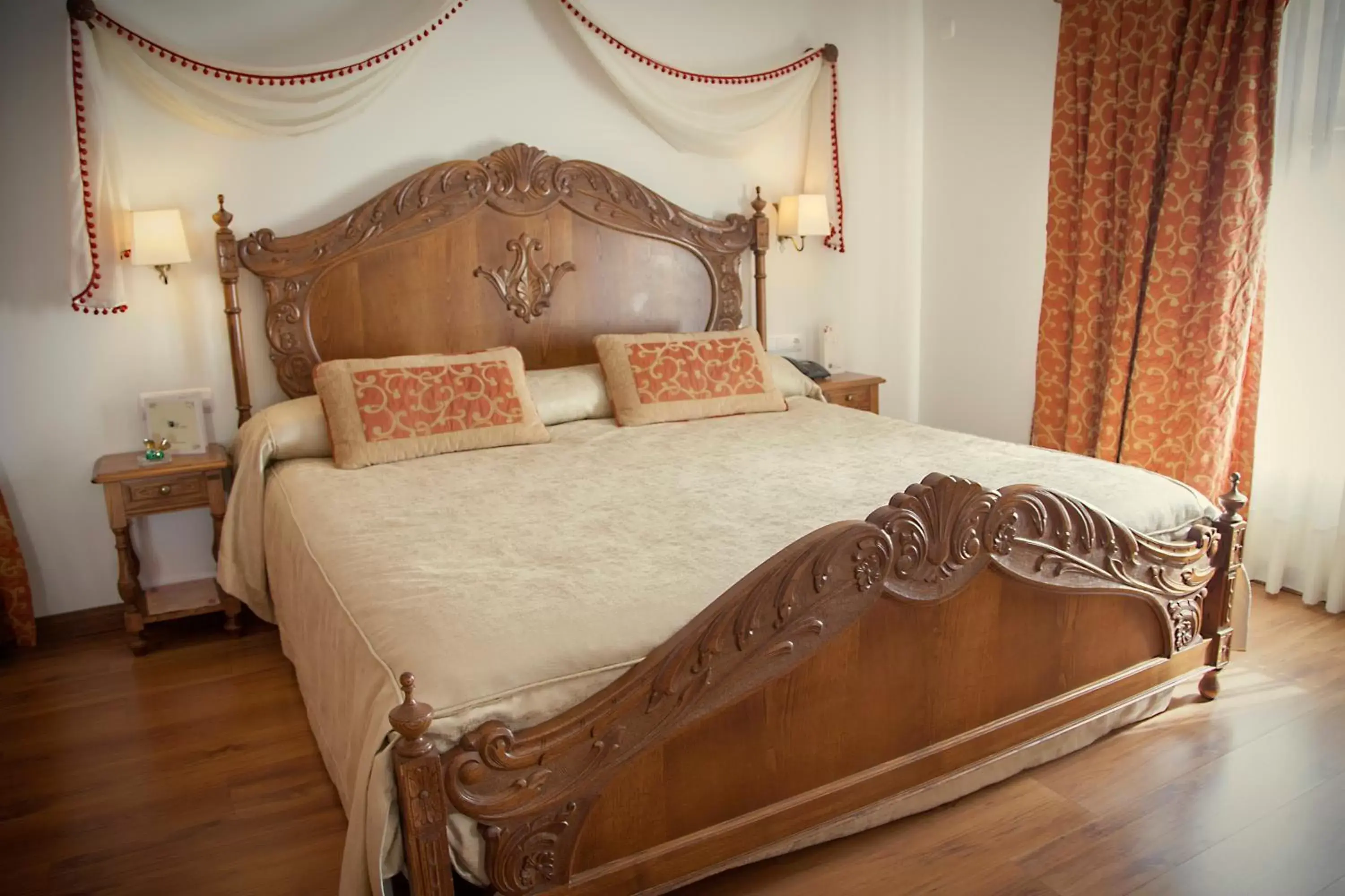 Bed in Palacio Azcárate Hotel
