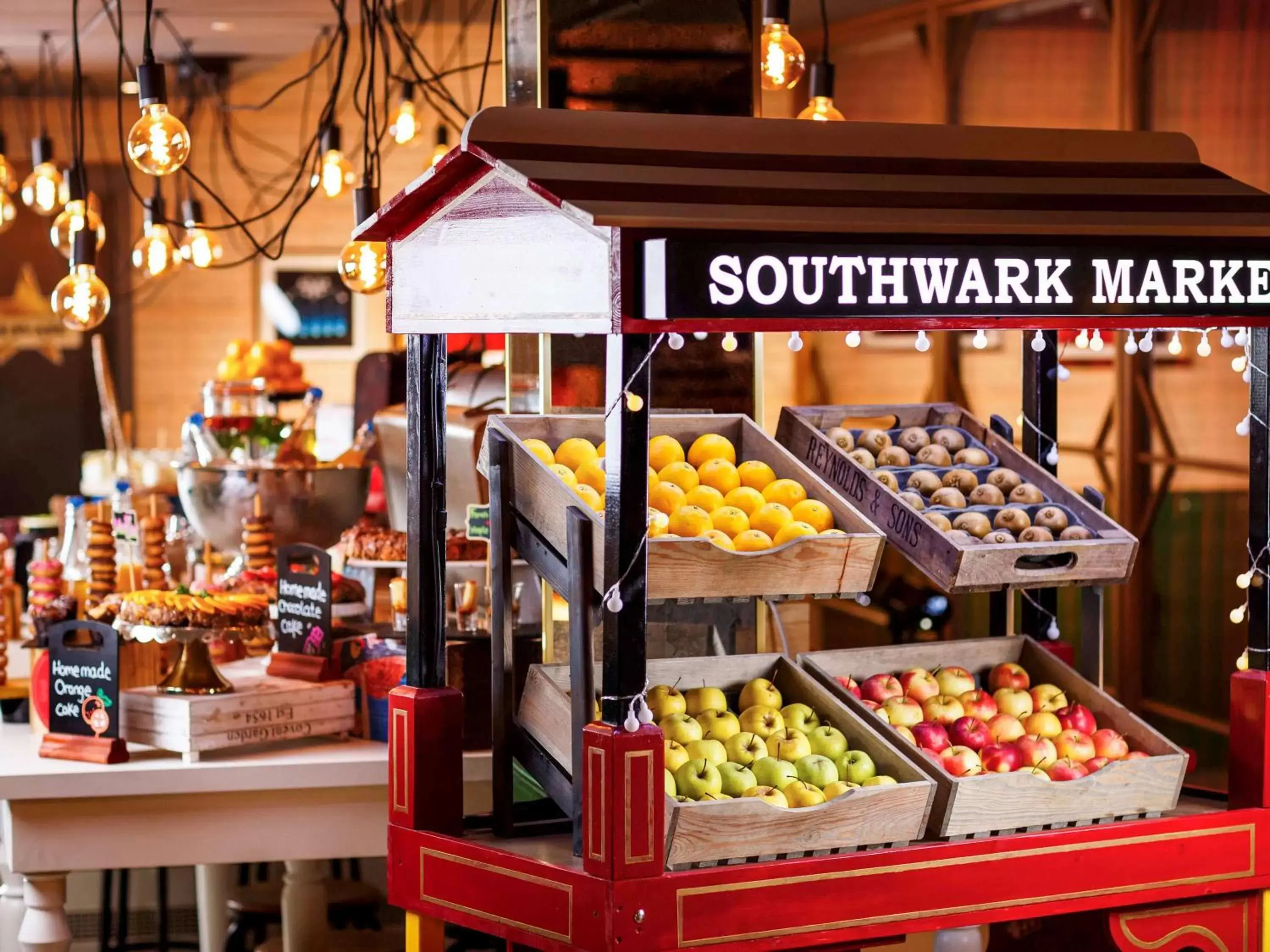 Restaurant/places to eat in ibis Styles London Southwark - near Borough Market