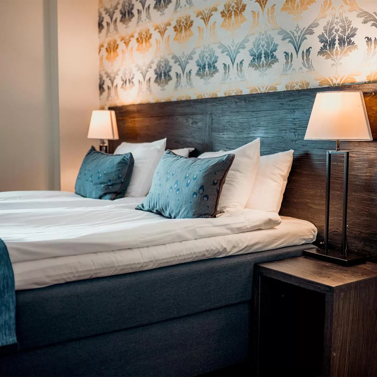 Bed in Sunlight Hotel Conference & Spa