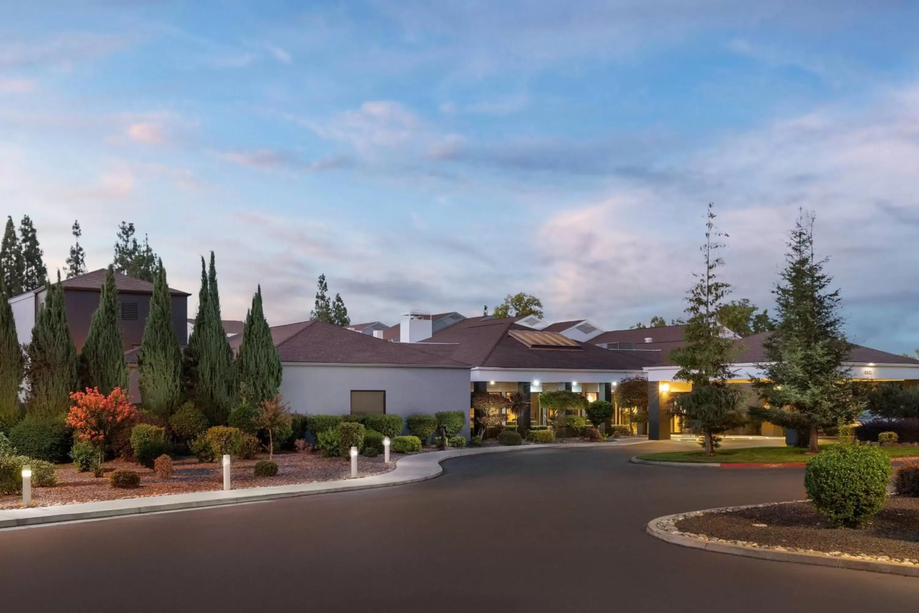 Property Building in Courtyard Sacramento Rancho Cordova