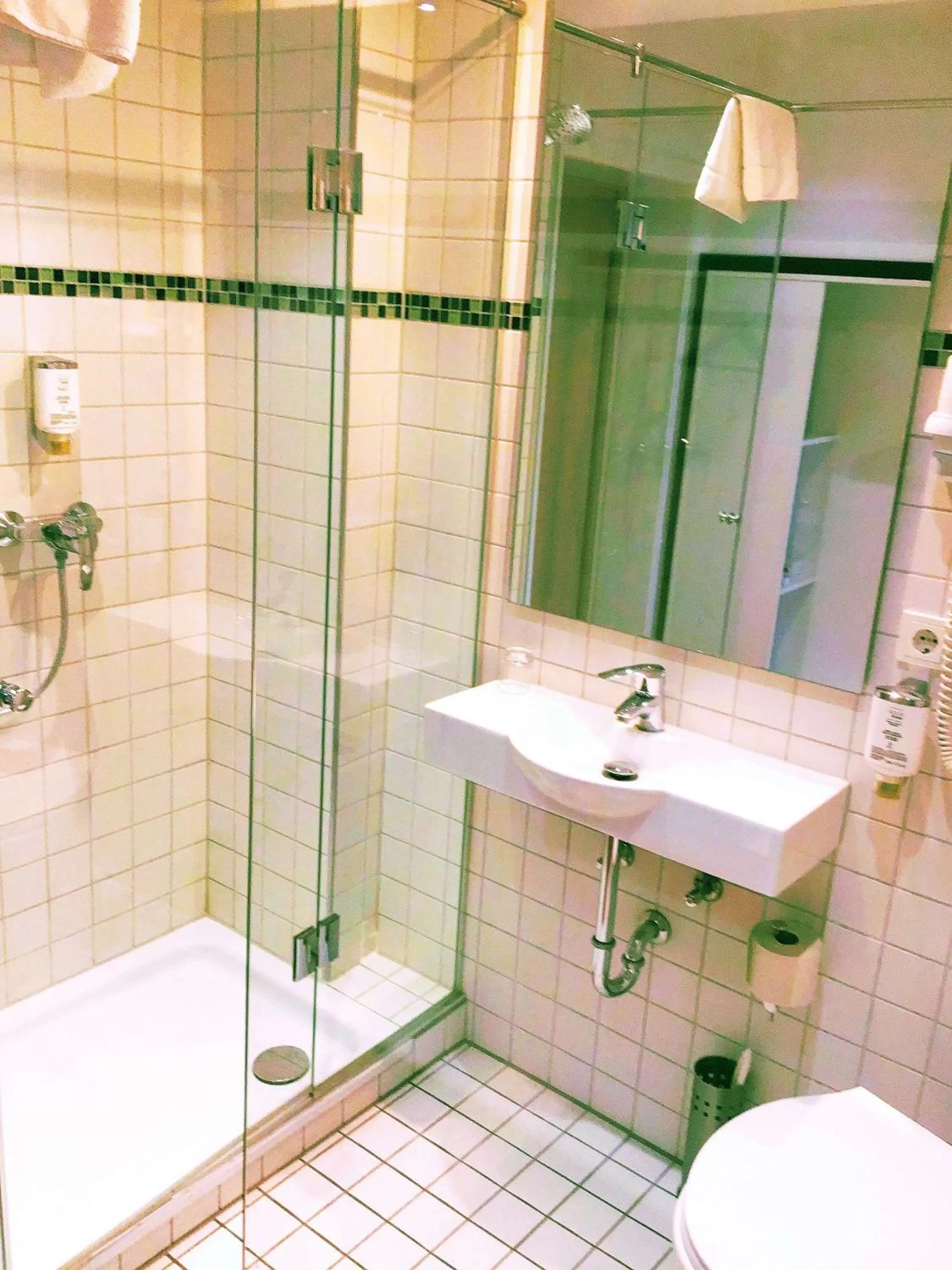 Shower in Retro - Art - Hotel Lünen