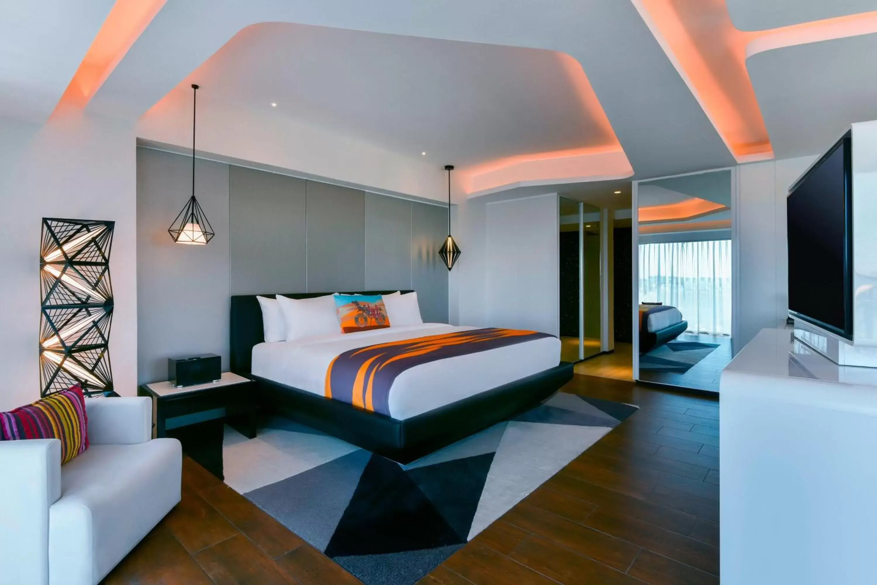 Bedroom, Bed in W Amman Hotel