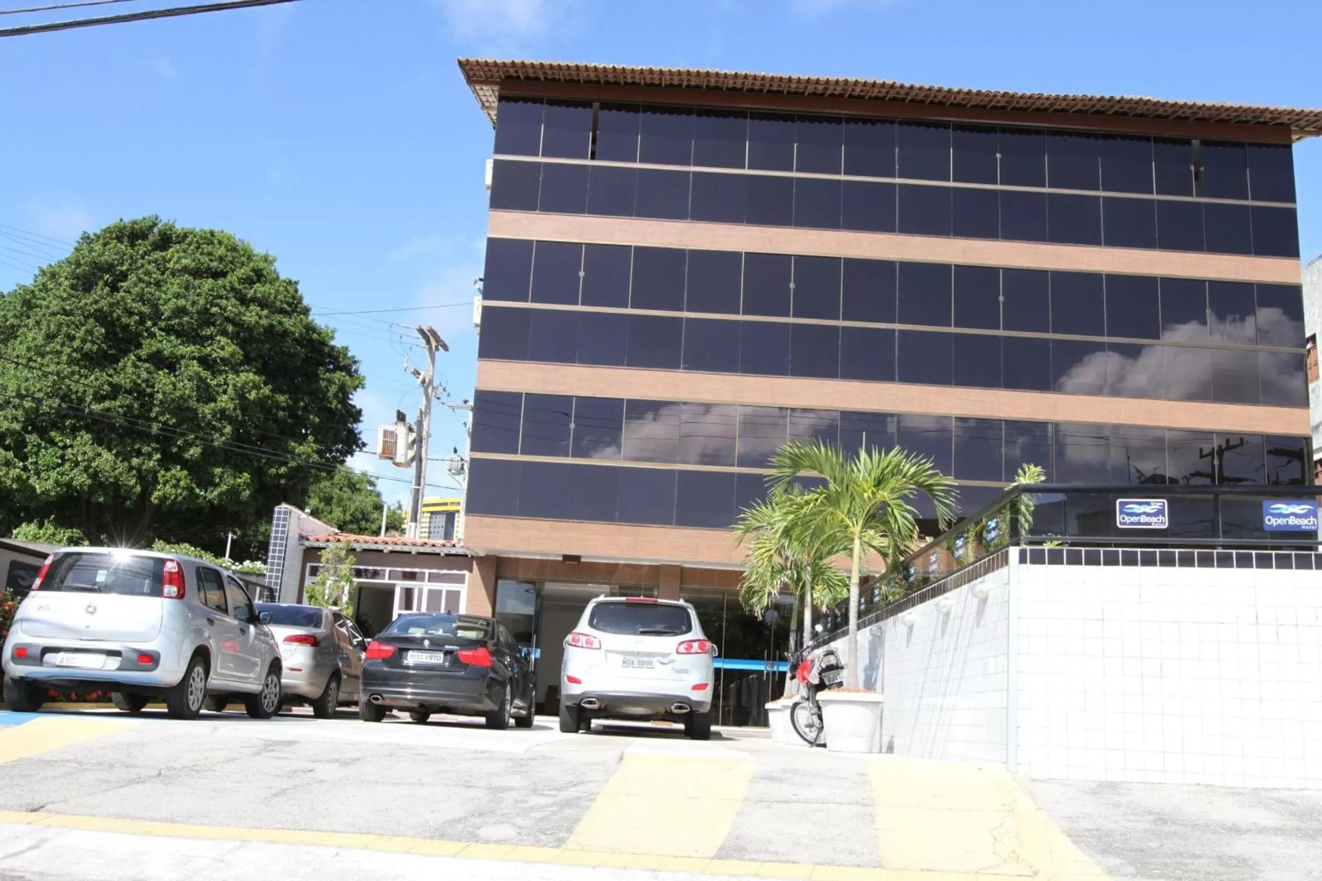 Facade/entrance, Property Building in Tirol Praia Hotel